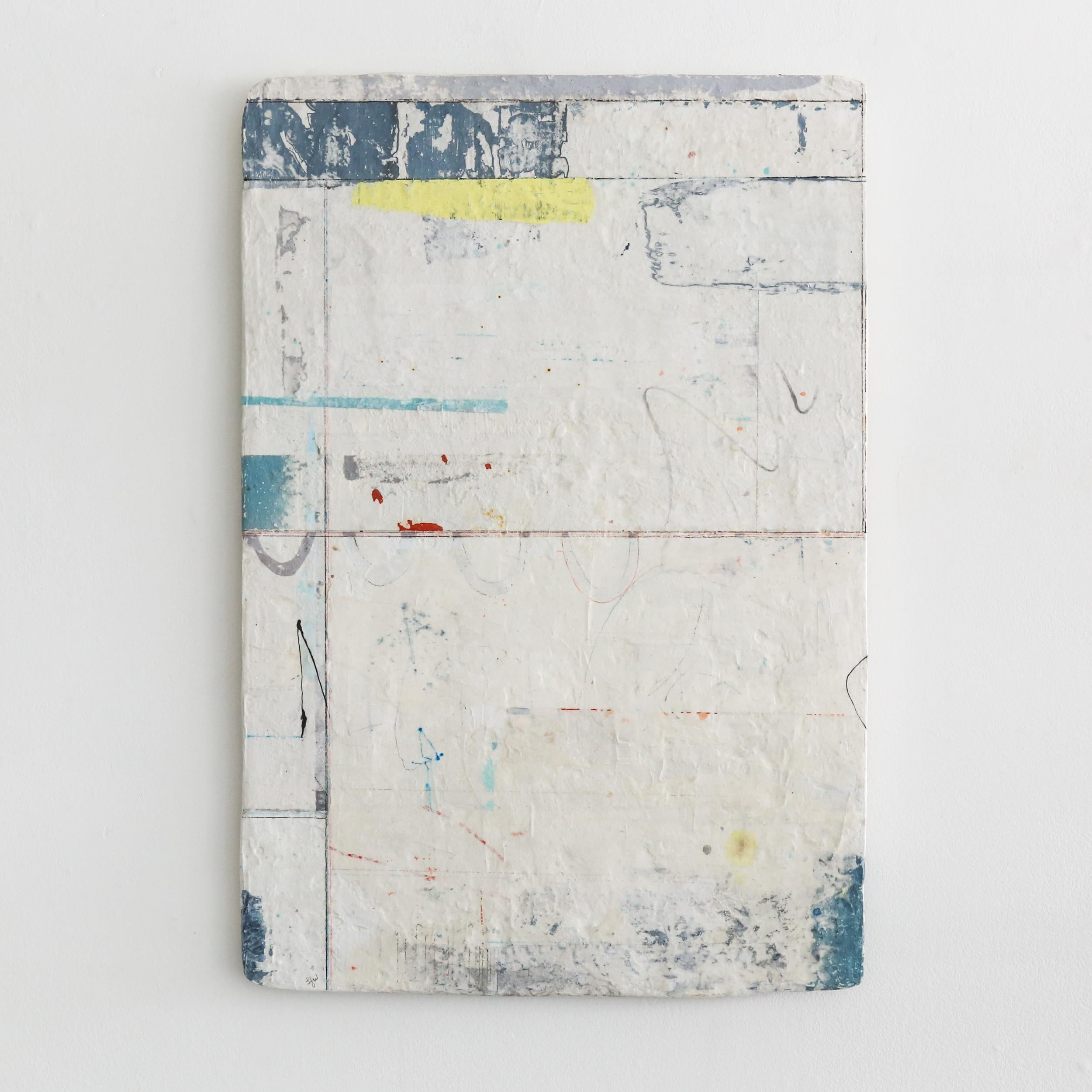 Navigation de l'artiste Lisa Weiss est une œuvre abstraite contemporaine en techniques mixtes bleu, turquoise, gris et jaune sur panneau qui mesure 30 x 20 et est vendue au prix de 1 500 $. 

Le travail de Lisa Weiss porte sur la création de