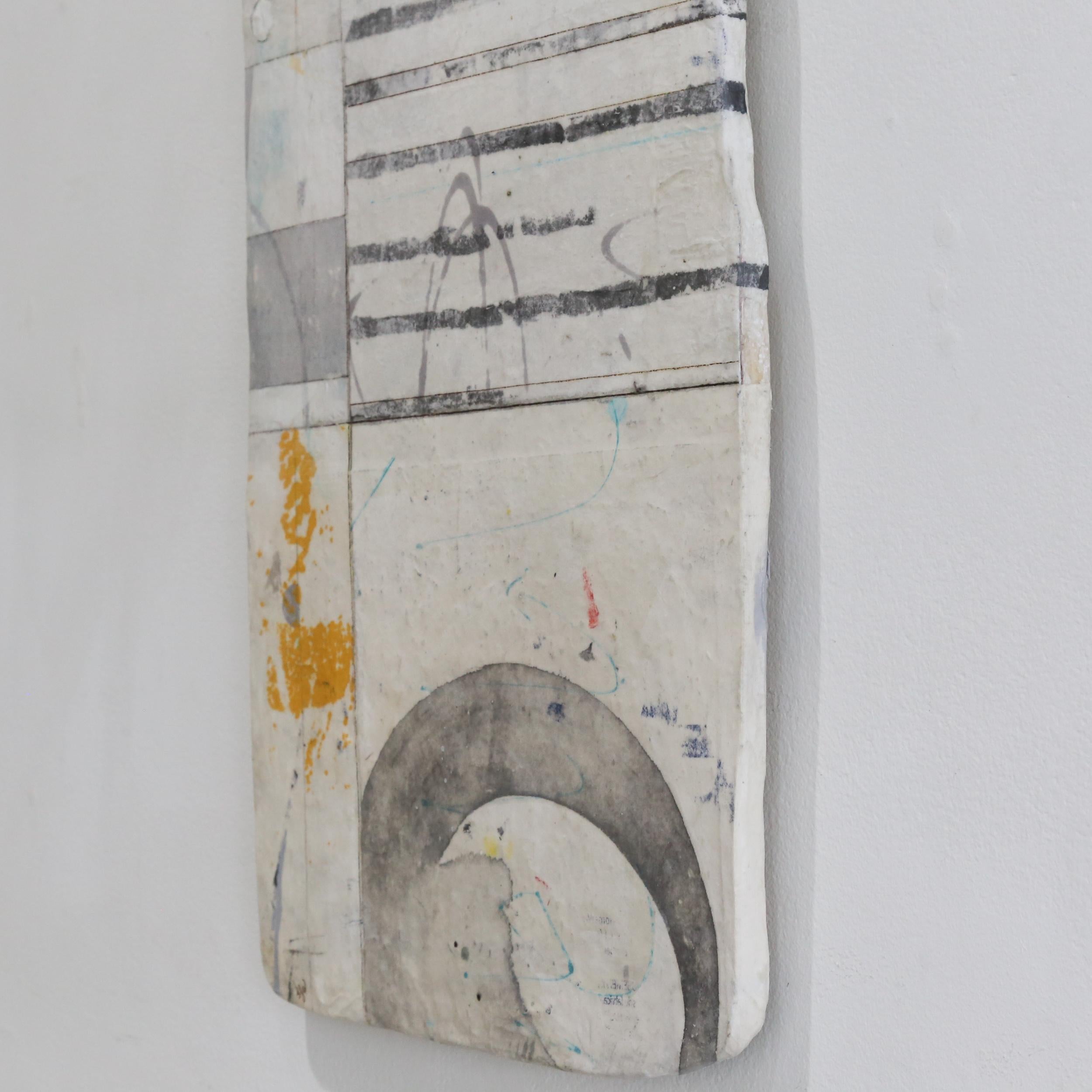 Wave, de l'artiste Lisa Weiss, est une peinture abstraite contemporaine en techniques mixtes, de couleur grise, bleue et orange, qui mesure 20 x 13 et est vendue au prix de 900 $.

Le travail de Lisa Weiss porte sur la création de marques, de