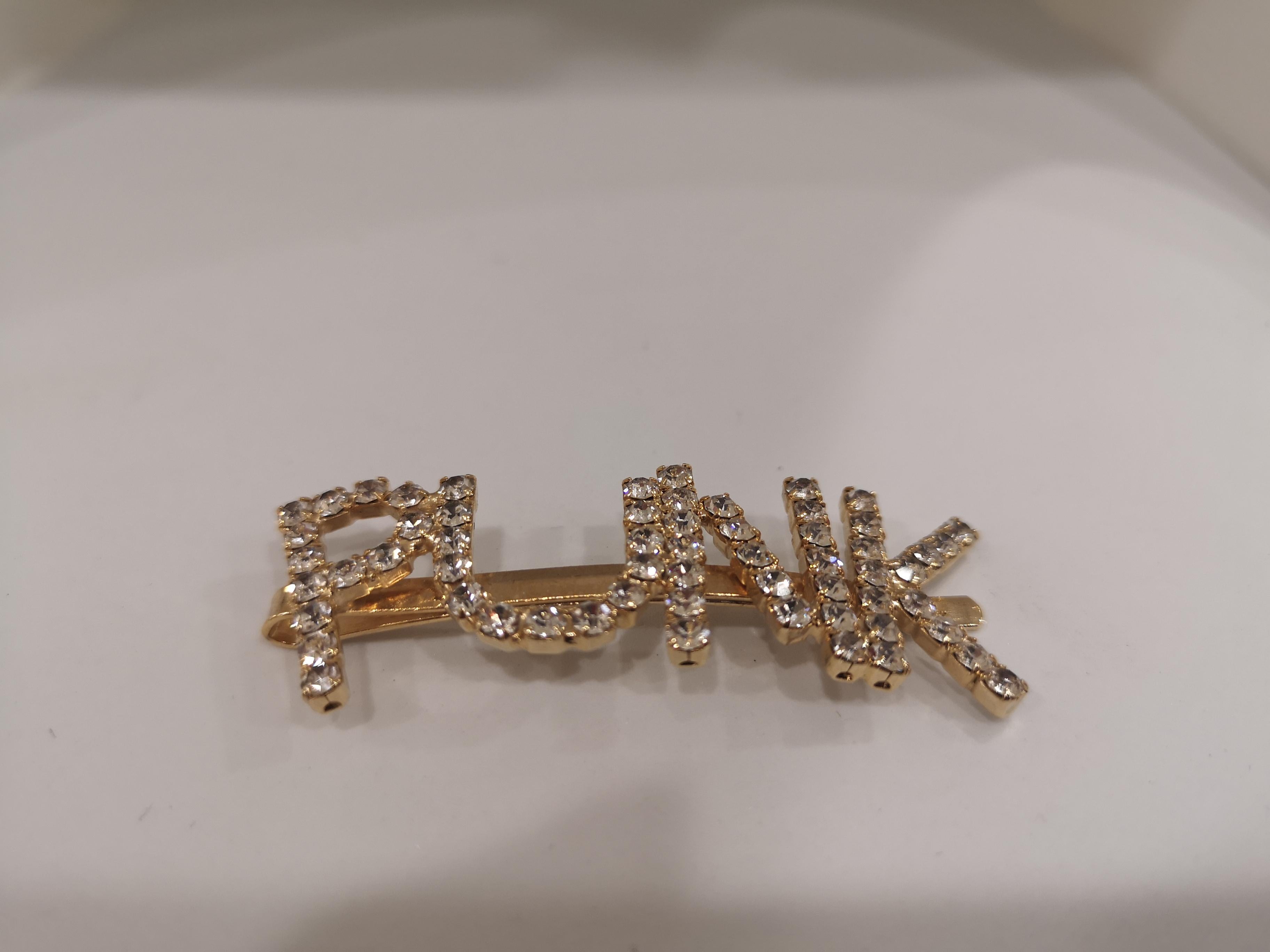 LisaC swarovski stone hair clip
totally handmade in italy with real swarovski stones
measurements: 6.5 cm