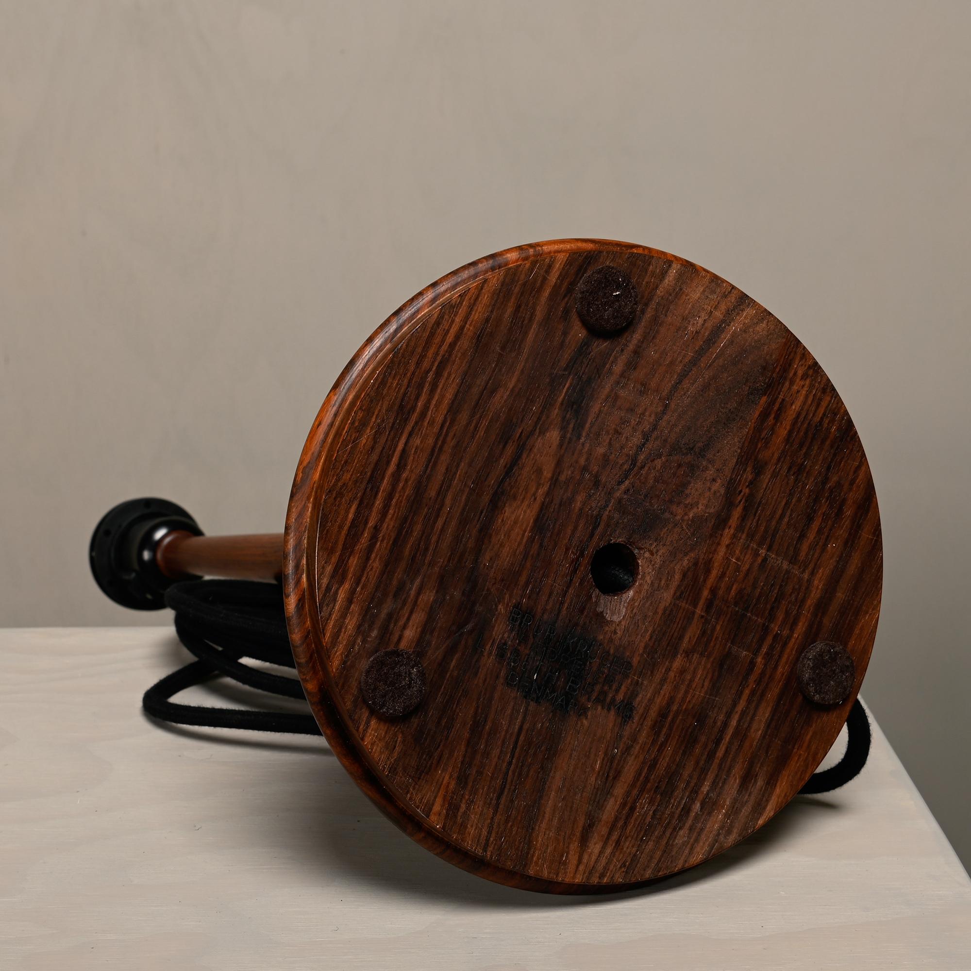 Lisbeth Brams Table Lamp in Rosewood with Brass detail for Brdr. Krüger, Denmark For Sale 3