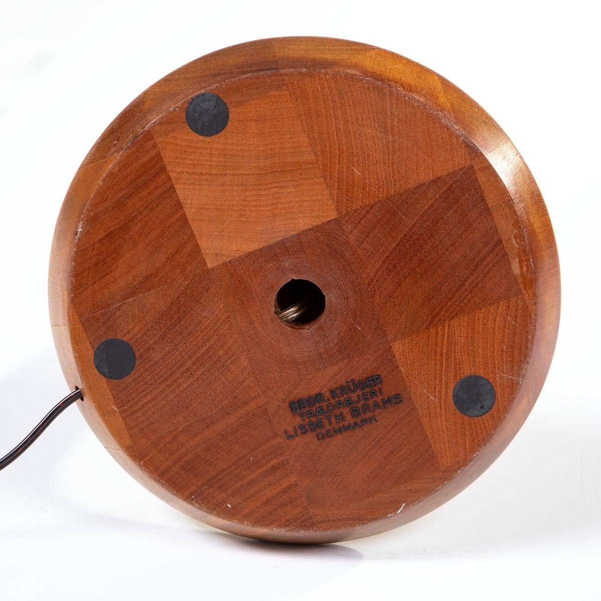 Lámpara de mesa Lisbeth Brams de madera maciza de fresno by Brdr. Krüger, Dinamarca, años 60 en venta 2