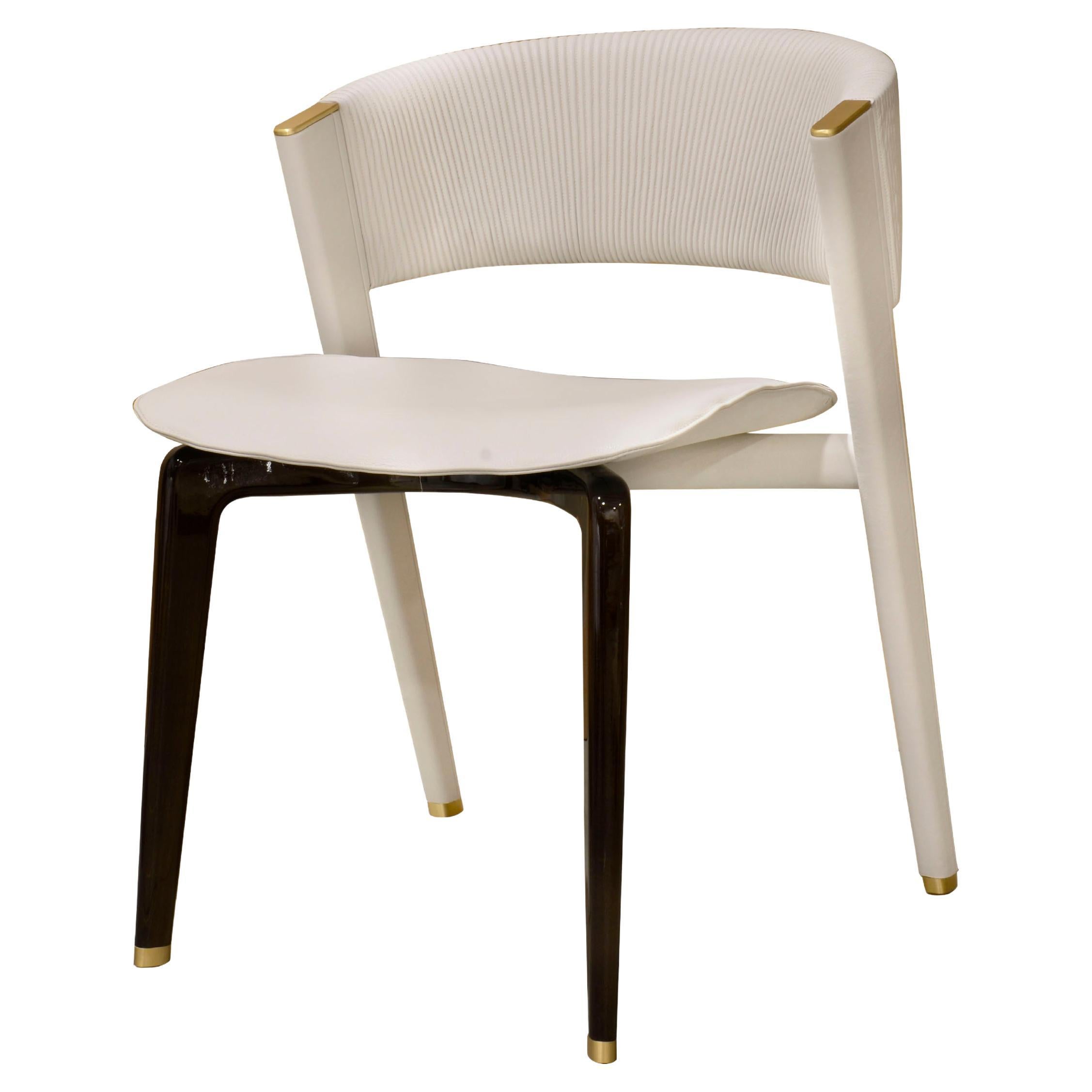 Contemporary Chair by Hessentia, Off-White Leather, Wooden Legs, plissè motif For Sale