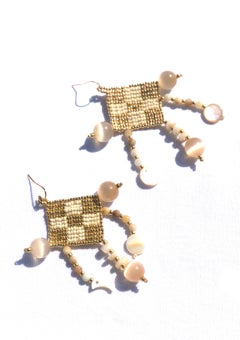 Liseli Conch and Mother of Pearl Earring