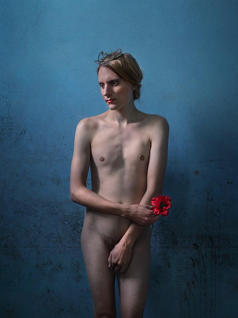 Lissa Rivera Portrait Photograph - Nude with Poppy
