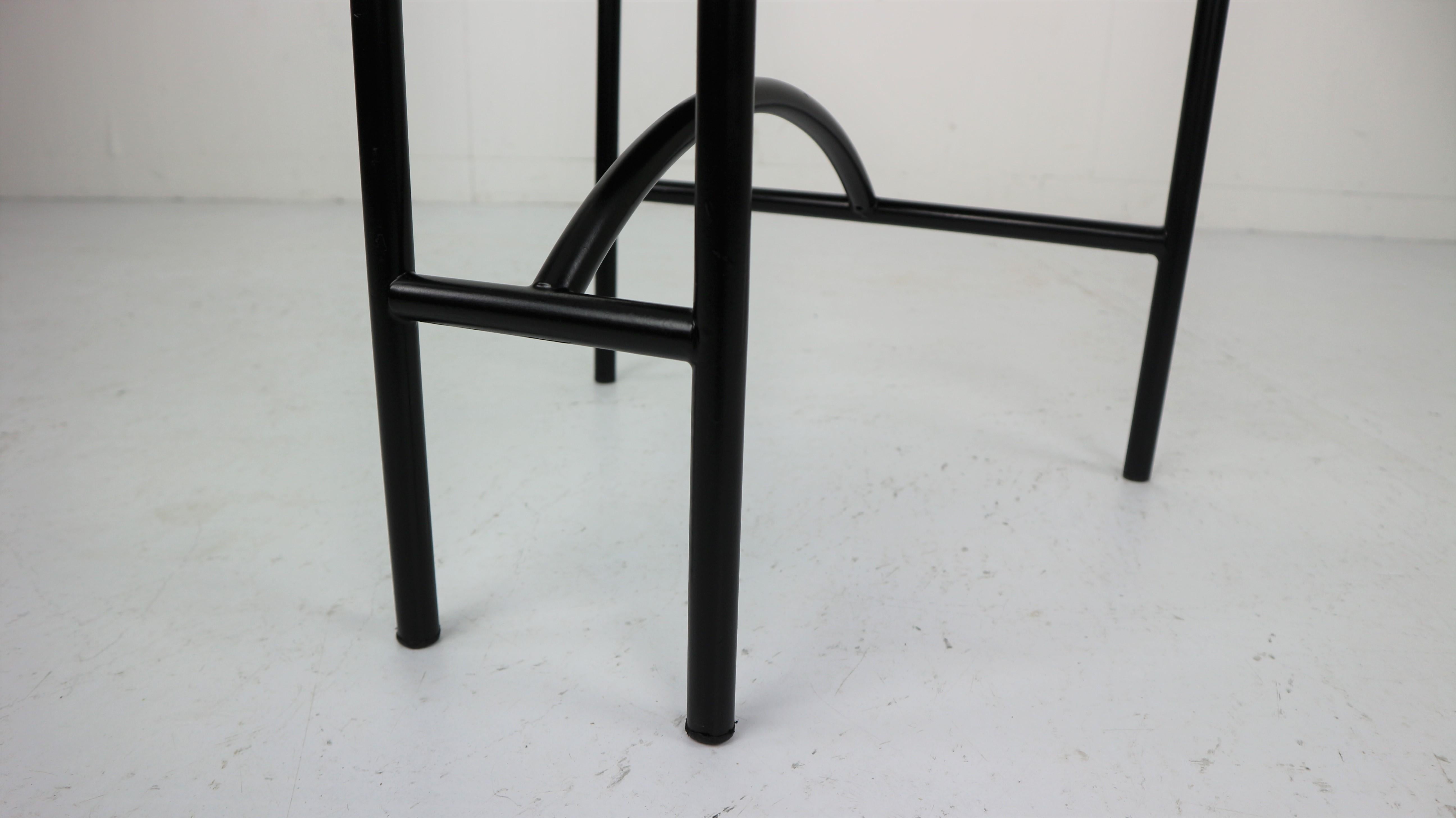listing for Tuyen. 4x Bieffeplast 'Tokyo' Chair by Rodney Kinsman, 1985, Italy 6