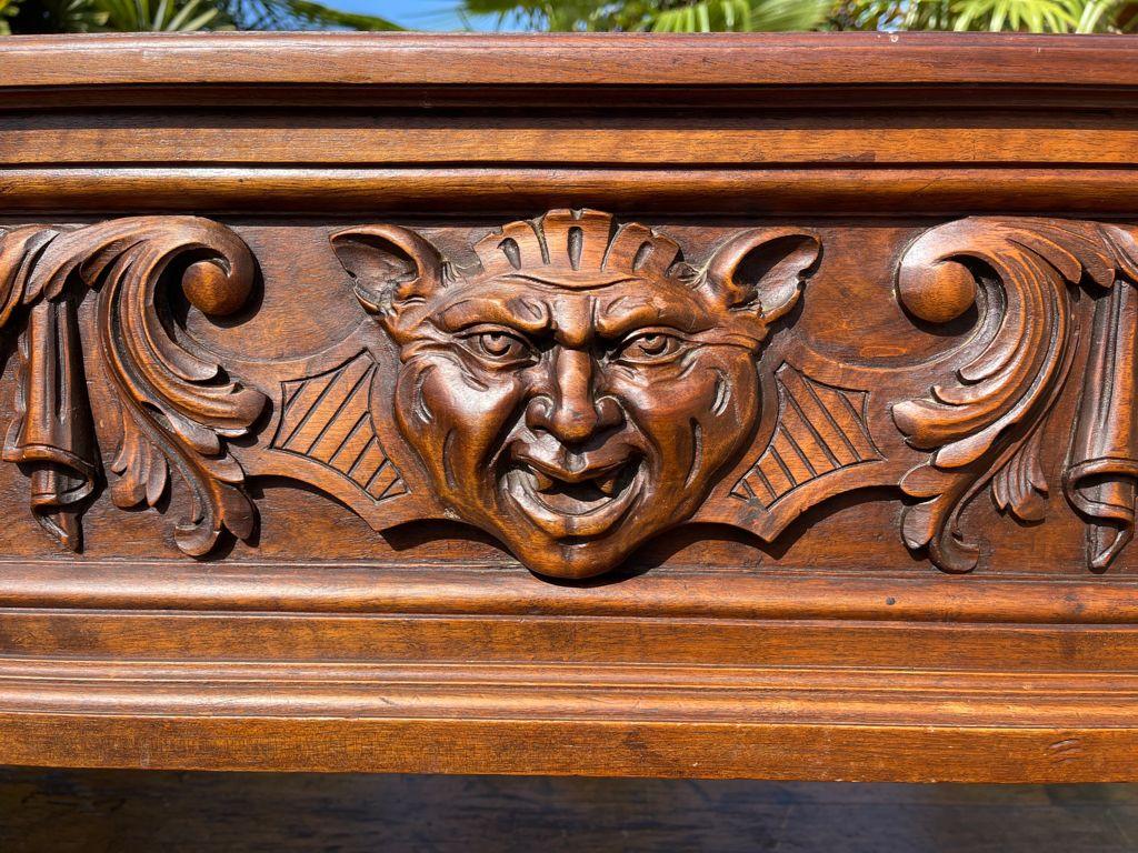 19th Century, Renaissance Style Carved Walnut Castle Bed For Sale 8