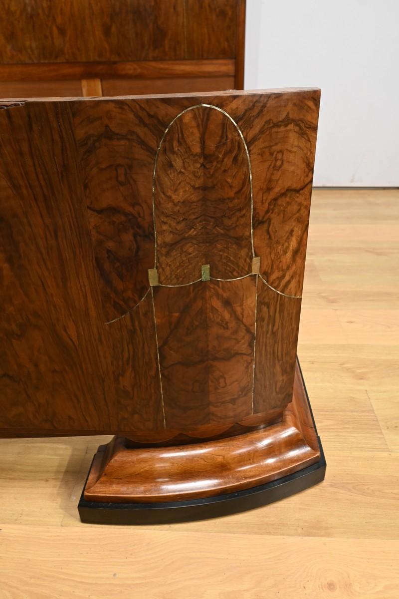 Lit en ronce de noyer, période Art Déco - 1930 en vente 3
