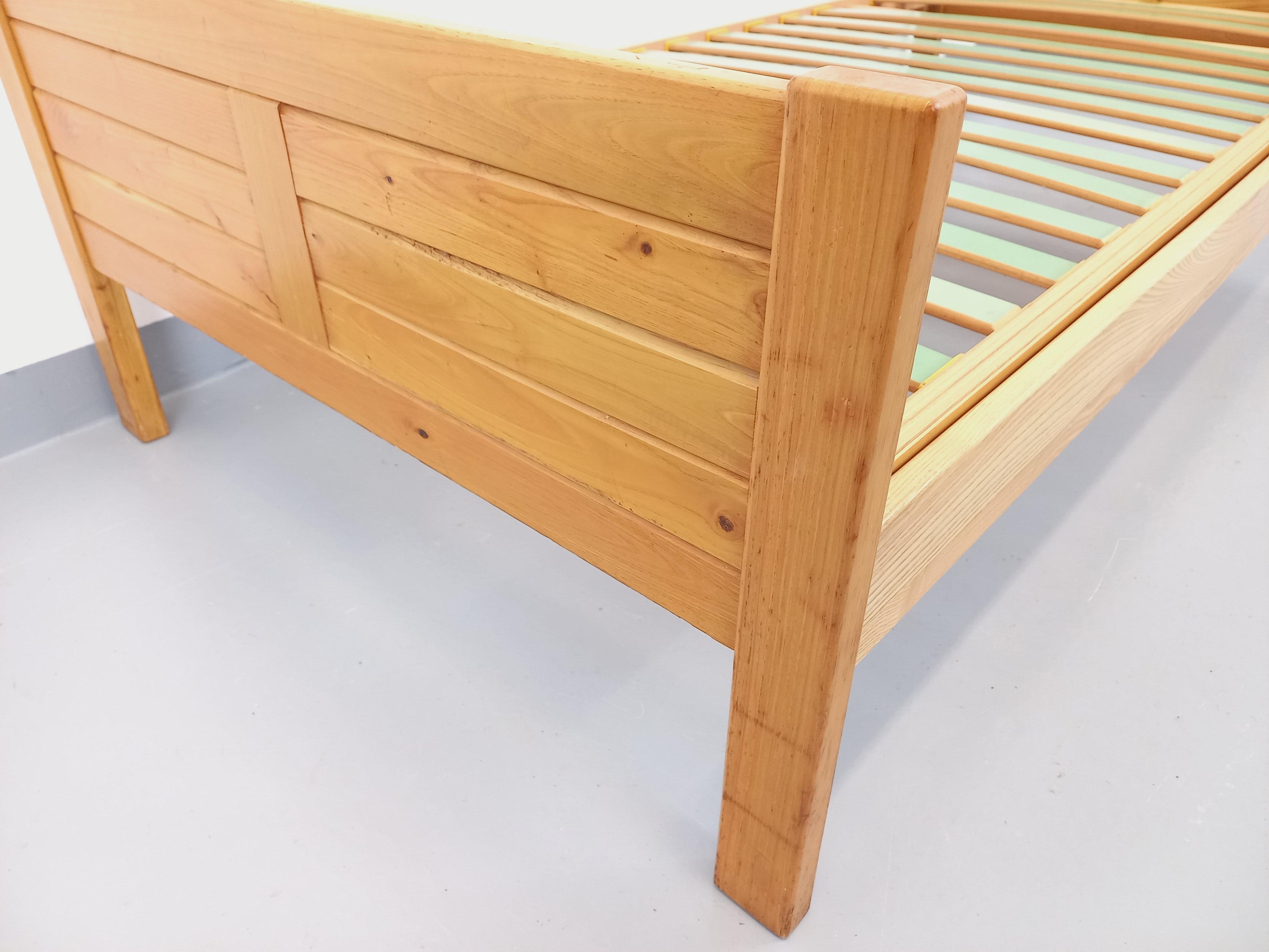 Mid-Century Modern Lit vintage Mountain Design Les Arcs en bois de frêne des années 60 70 For Sale
