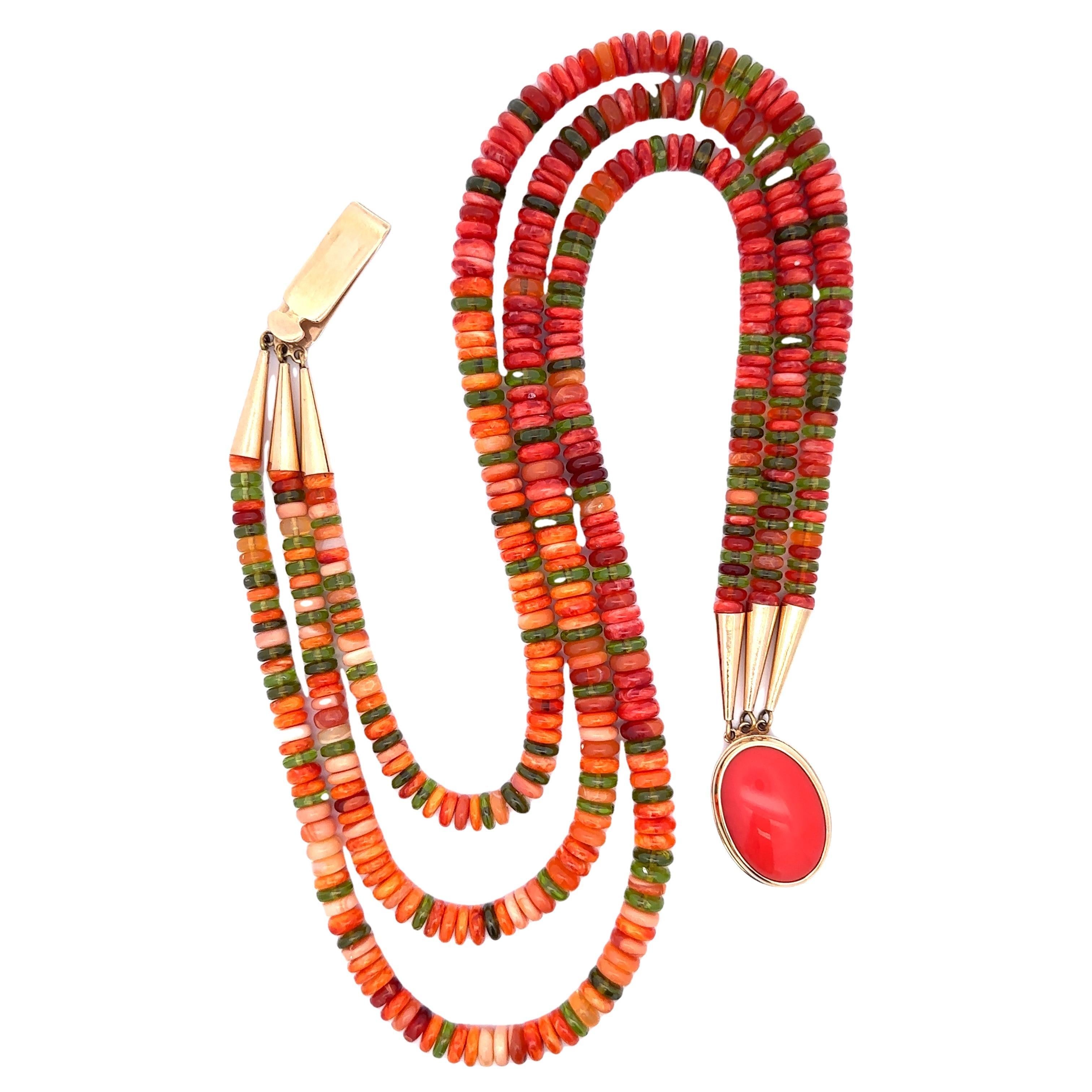 Taille cabochon Lita Atencio Collier à 3 rangées de disques rondelles d'huître en or 14 carats, corail, tourmaline et tourmaline spiny en vente