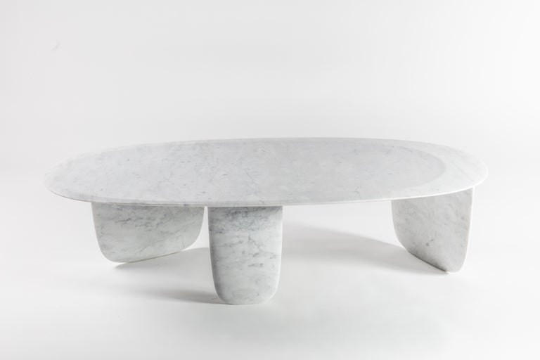 Sesi A design Martinelli Venezia Studio
Coffee Table
Materials: Pietra Pece, Bianco Carrara, Nero Marquinia,
Dimensions: 100x50xh26 cm.