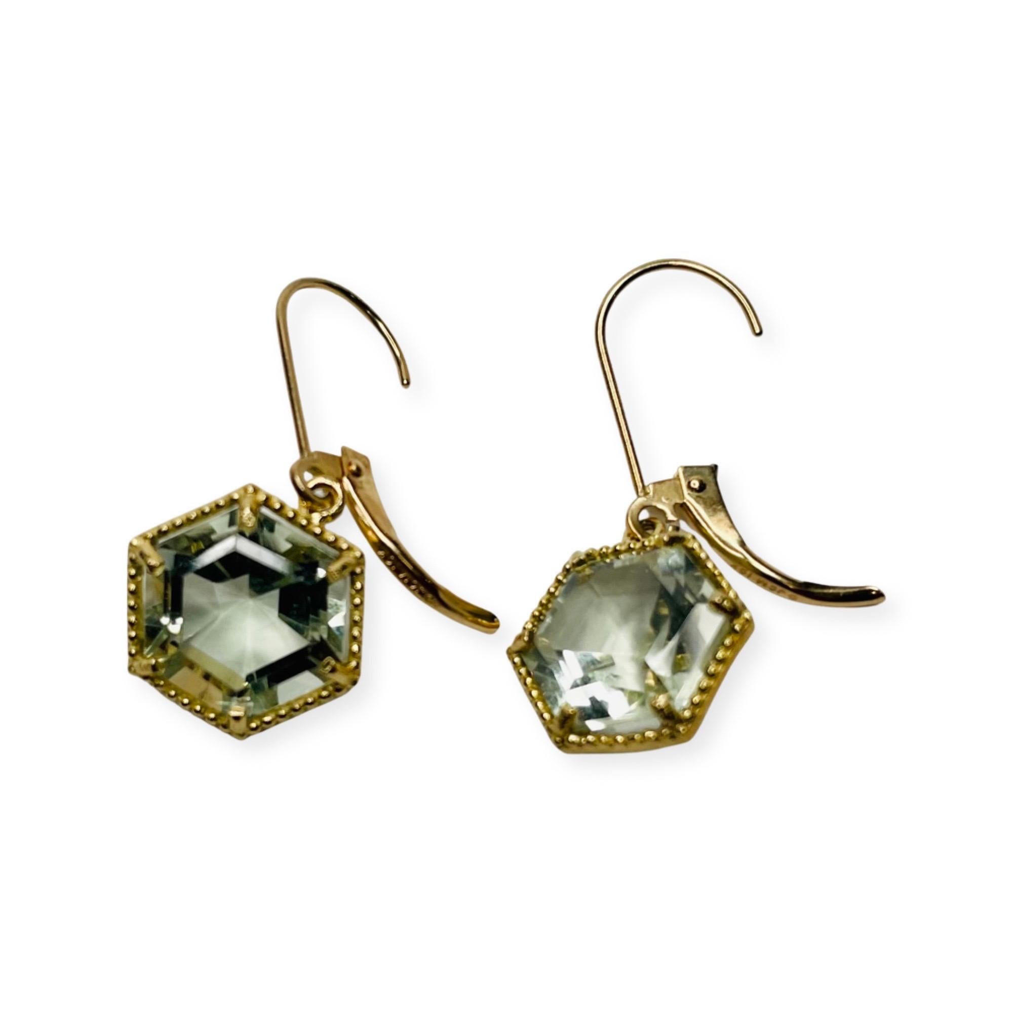 Hexagon Cut Lithos 14K Yellow Gold Green Amethyst Earrings For Sale