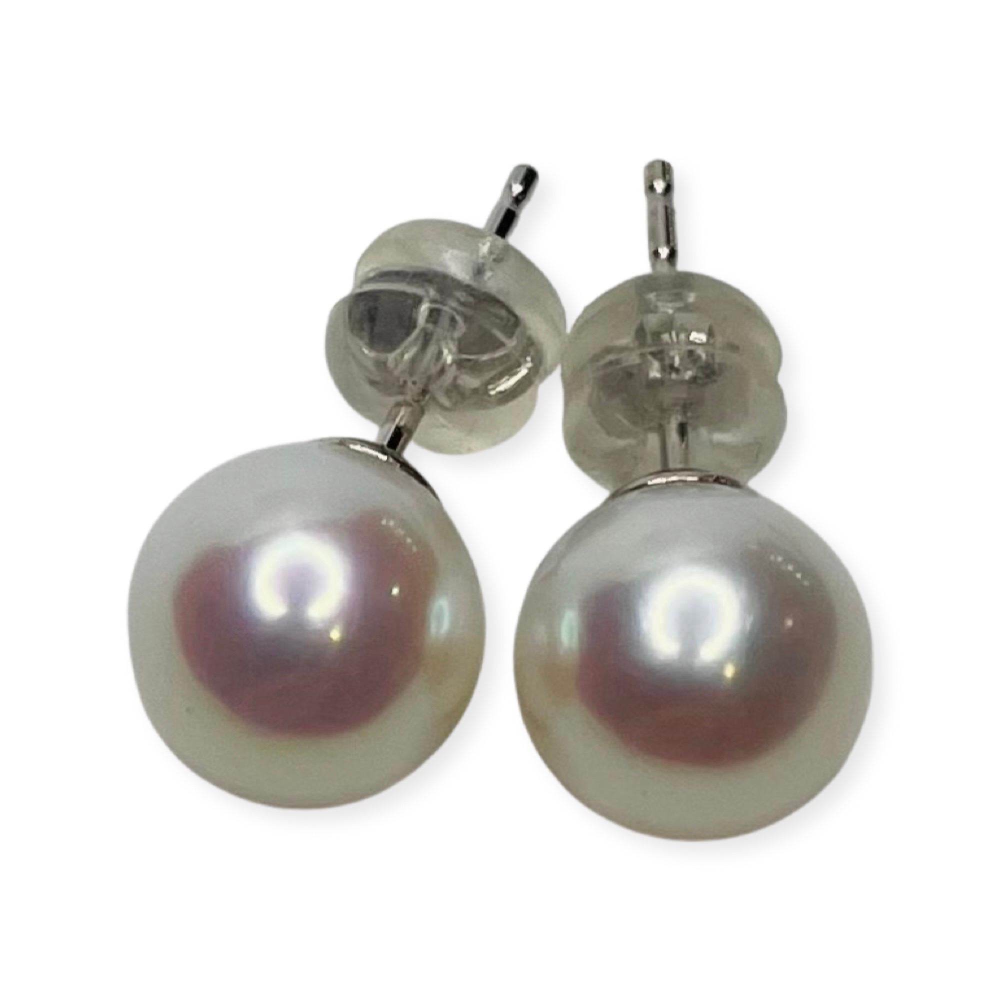 Contemporary Lithos 18K White Gold Cultured Freshwater Pearl Earrings For Sale