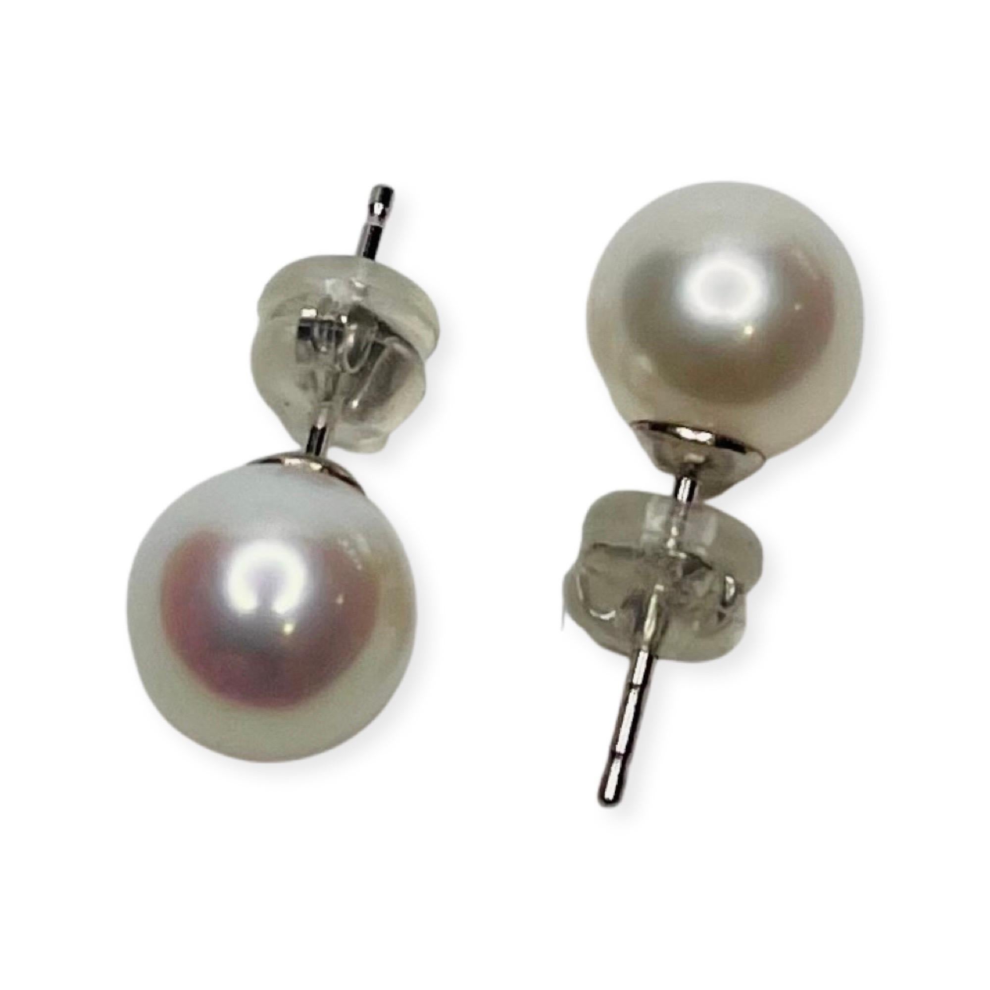 Round Cut Lithos 18K White Gold Cultured Freshwater Pearl Earrings For Sale