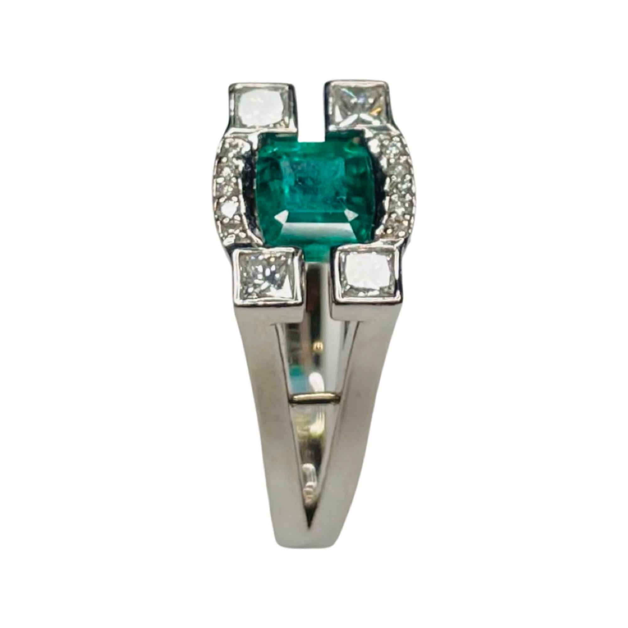 Women's Lithos 18K White Gold Diamond Emerald Ring For Sale