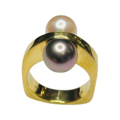 Lithos 18K Yellow Gold Cultured Black Tahitian Pearl and White Akoya Pearl Ring