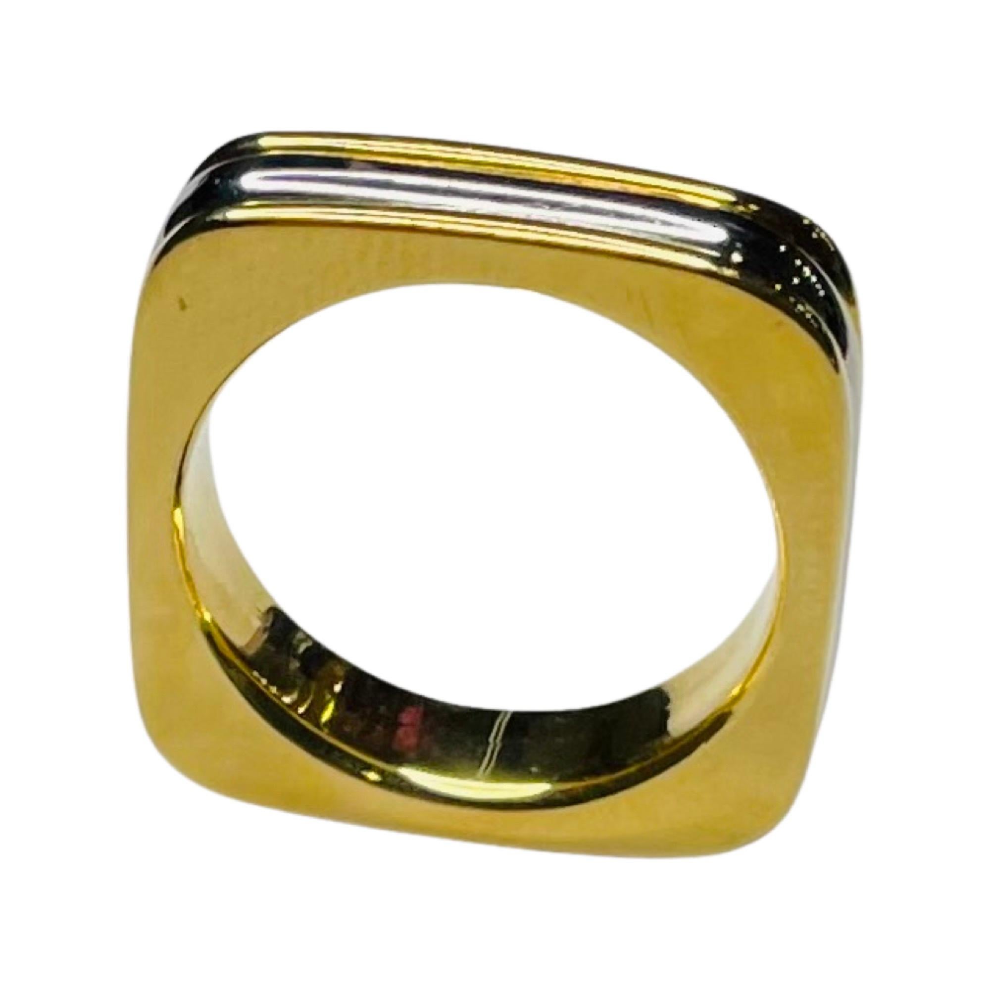 Lithos Platinum and 18K Yellow Gold Square Wedding Band In New Condition For Sale In Kirkwood, MO
