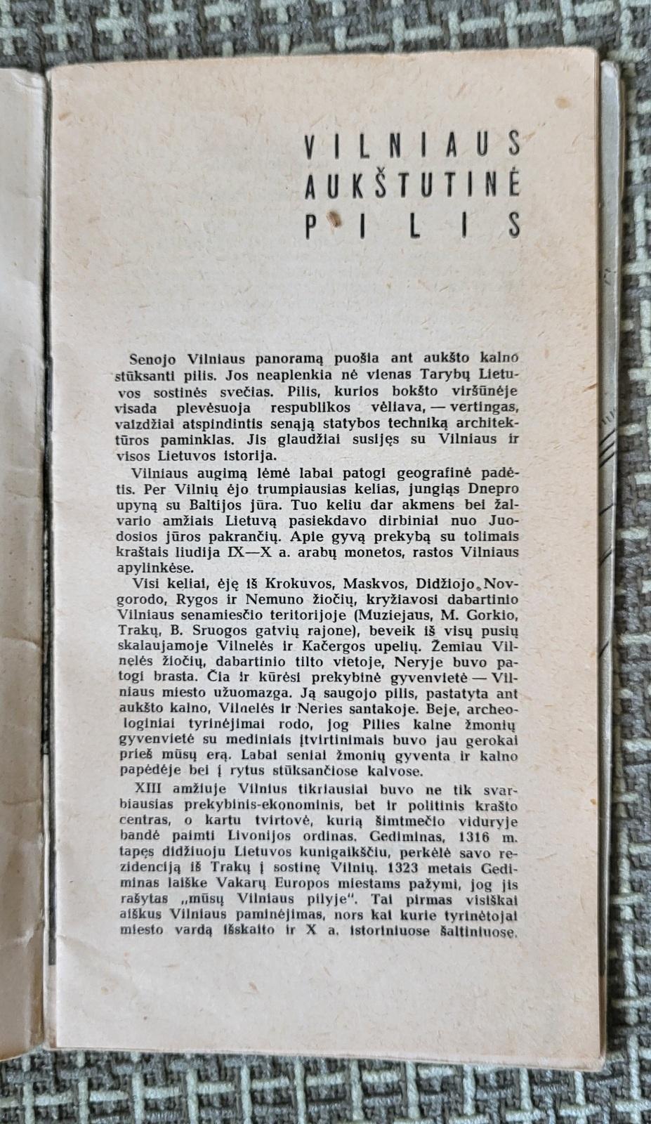 Lithuanian SSR Delight: Vintage Thin Book - 'Vilnius Upper Castle  1J10 In Good Condition In Bordeaux, FR