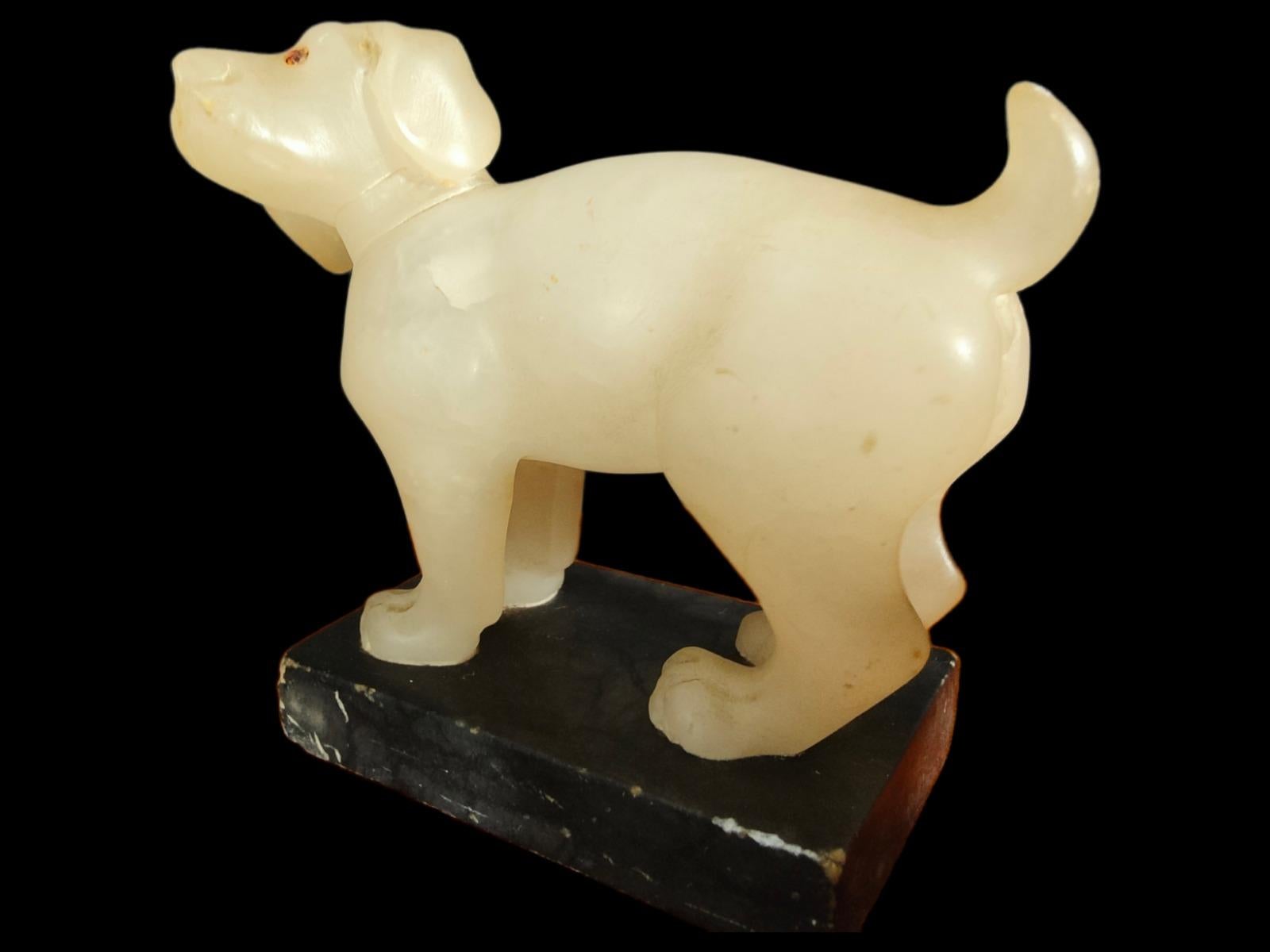 Little Alabaster Dog of the 19th Century For Sale 4