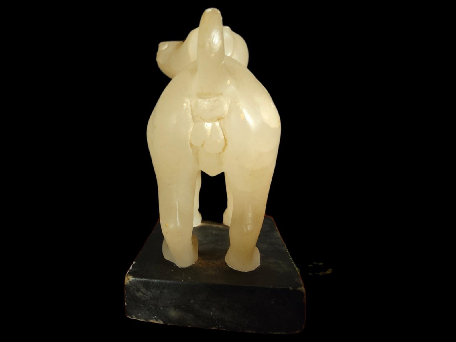 Italian Little Alabaster Dog of the 19th Century For Sale