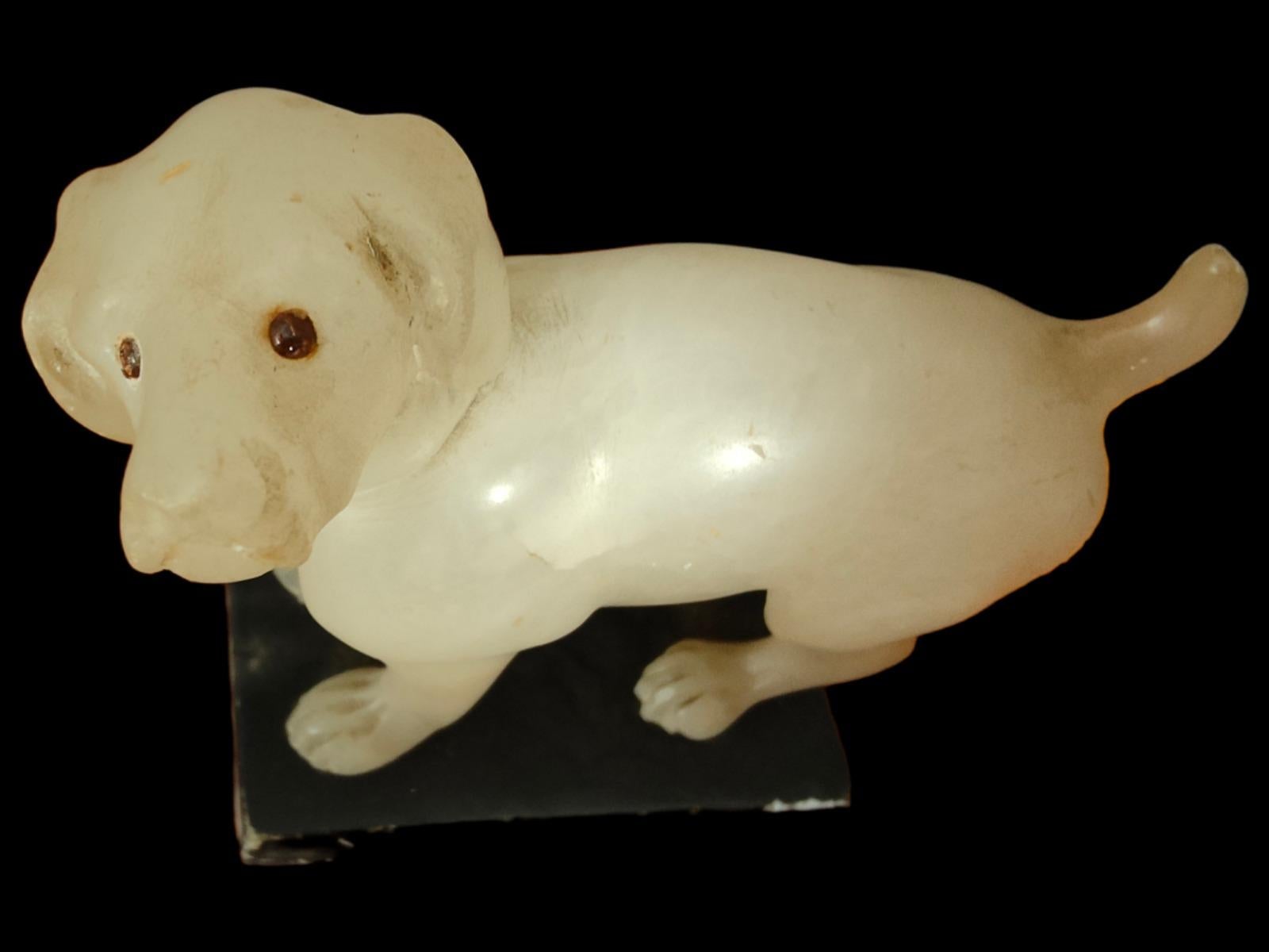 Little Alabaster Dog of the 19th Century For Sale 3