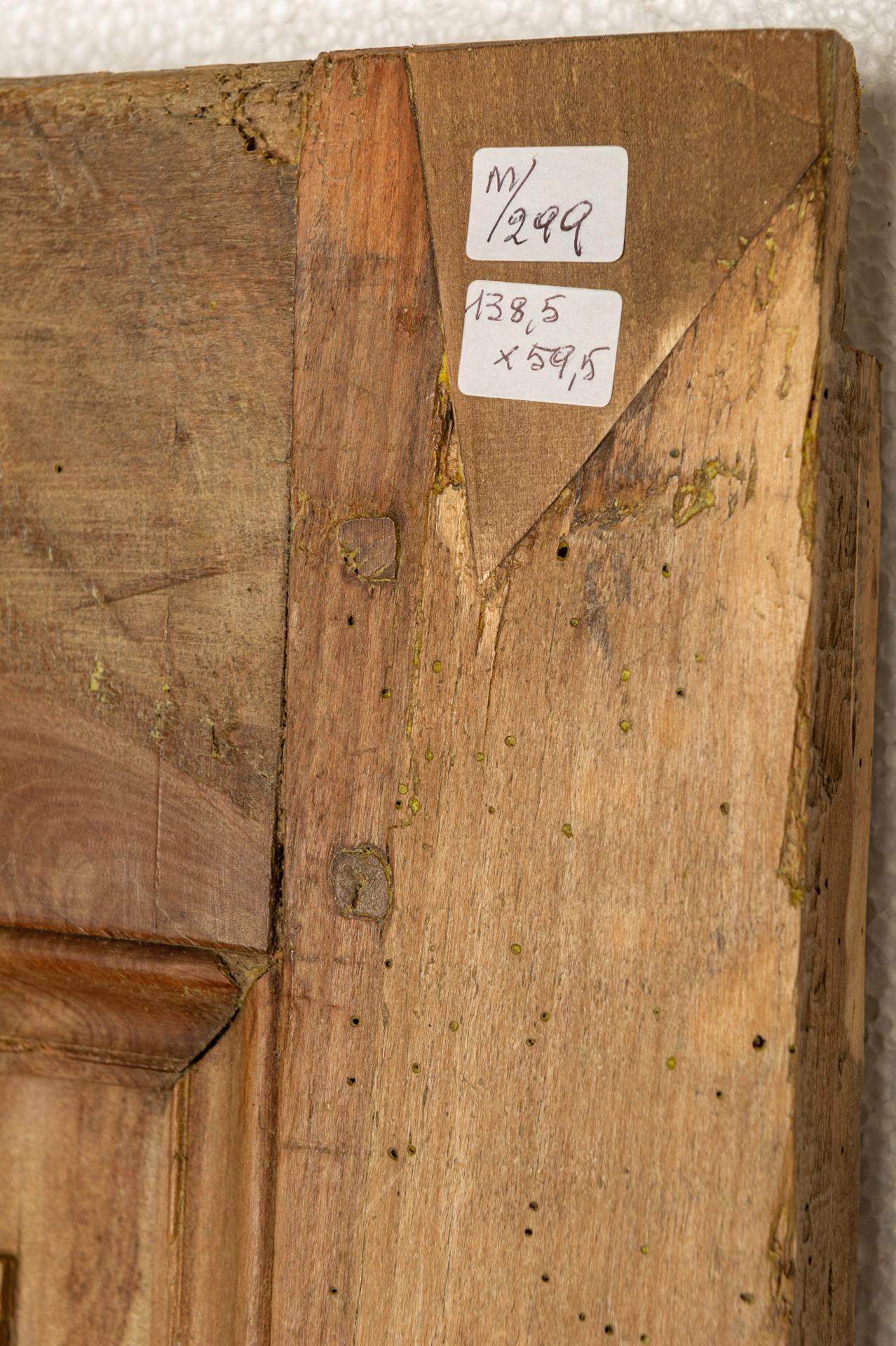 Louis XVI Wooden Panel with Little Ancient Italian Door For Sale
