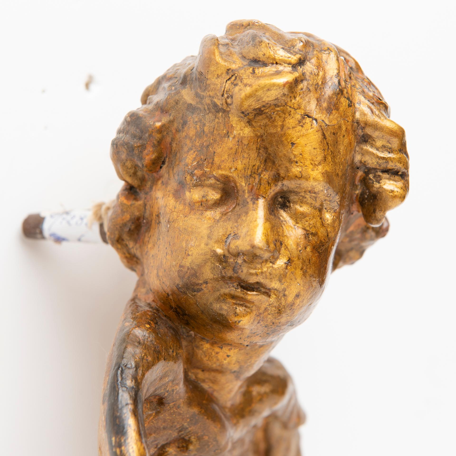 Hand-Carved Little Angel in Gilded Wood For Sale