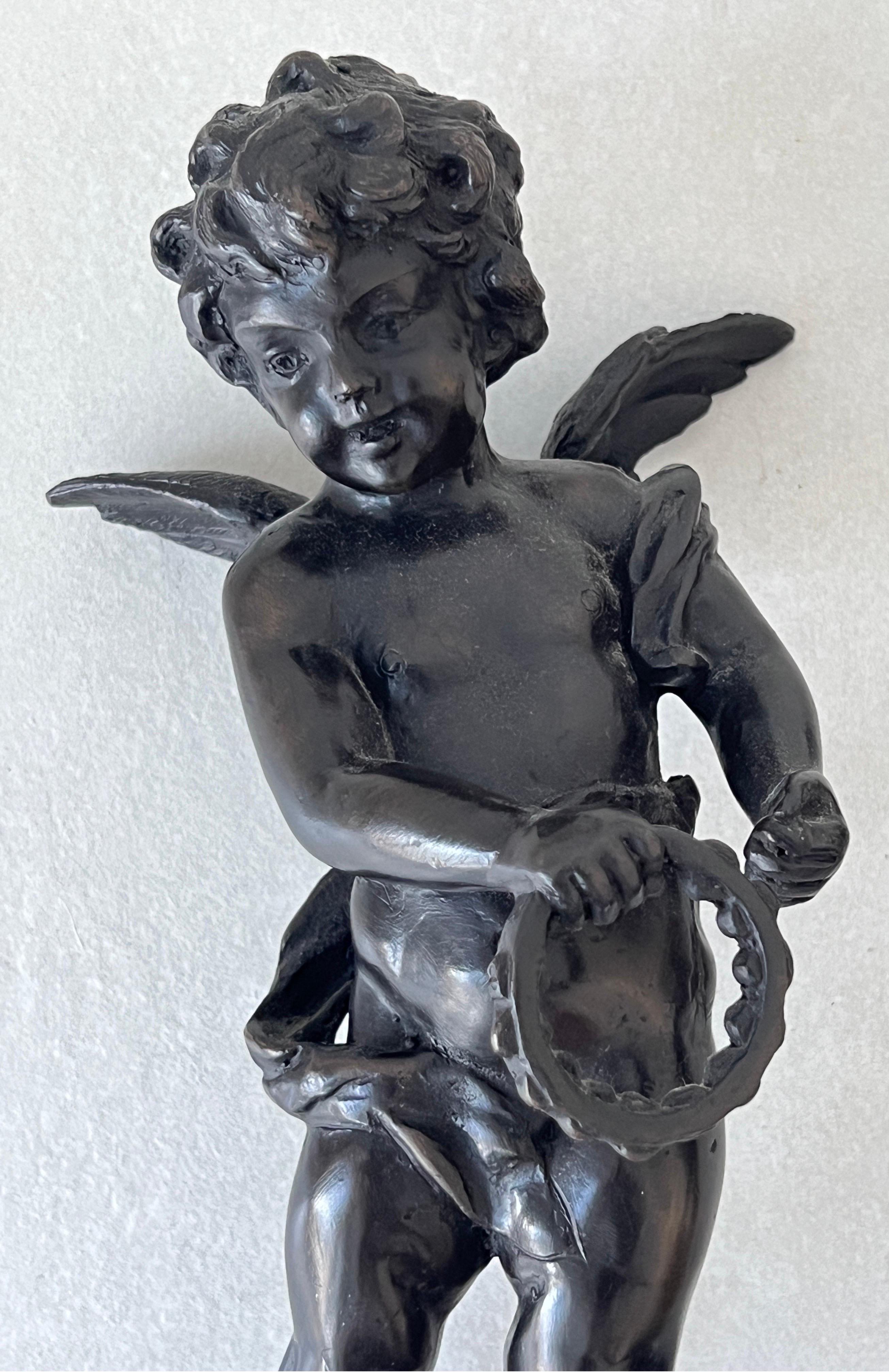 Little angels playing drum and cymbal, by Hippolyte Francois Moreau signed.
Patinated bronze hand.
Sculpture worked and hot casting foundry art, performed according to the method called the lost-wax.
