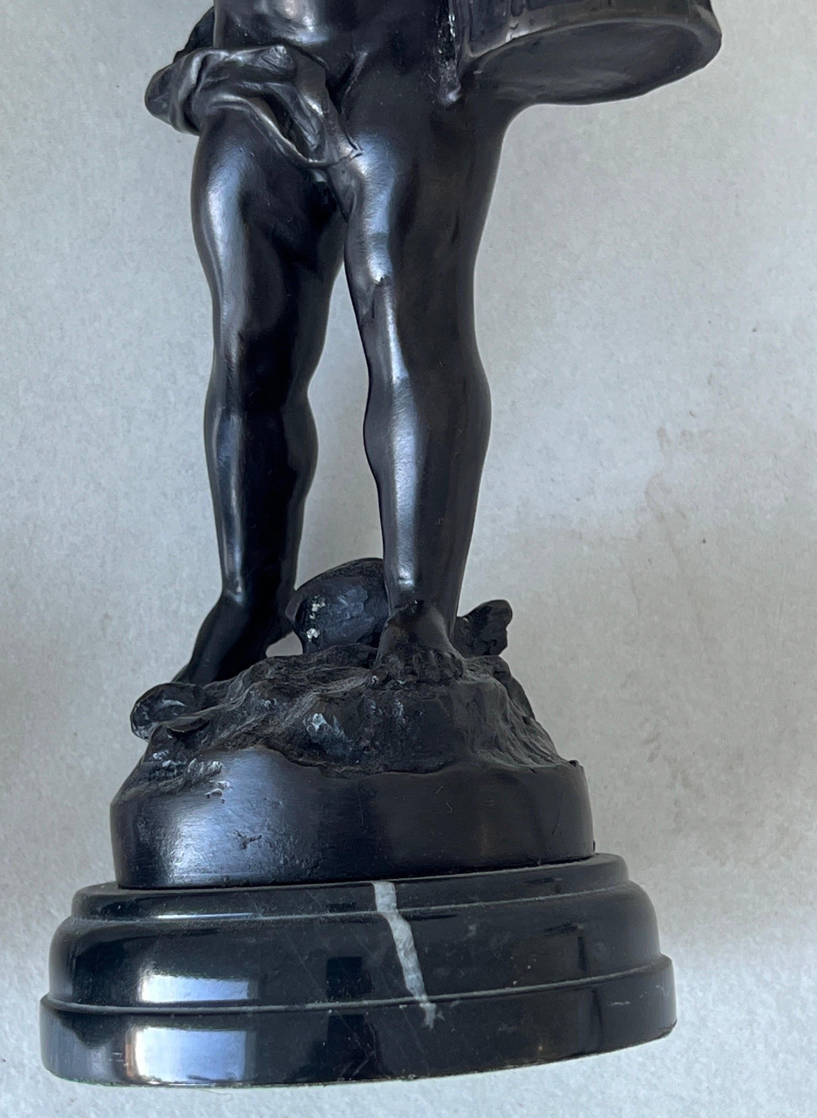 Kleine Engel spielende Instrumente, Hippolyte Francois Moreau, Bronze 1870, Frankreich im Zustand „Gut“ im Angebot in palm beach, FL