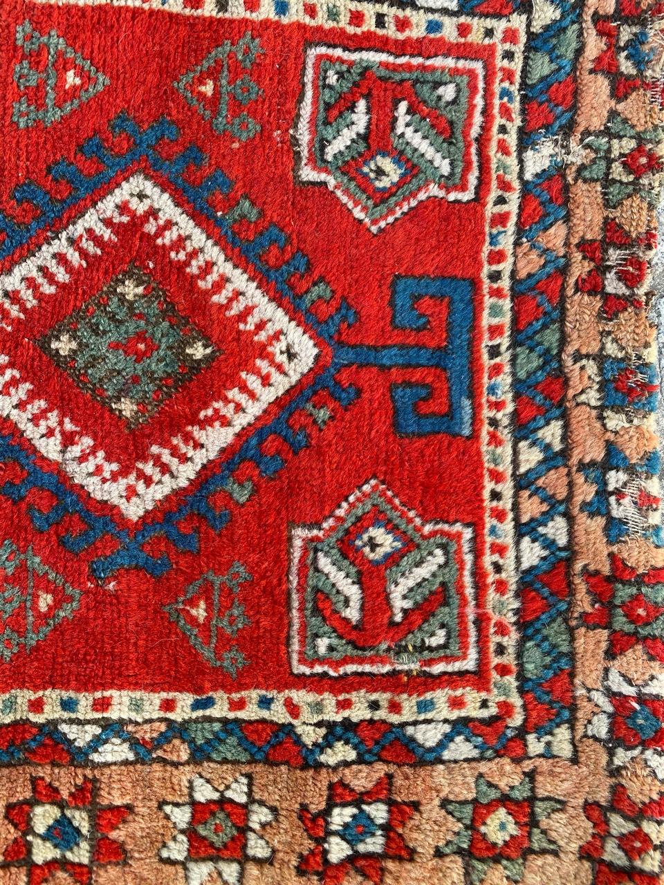 Noué à la main Petit tapis turc ancien Yastik en vente