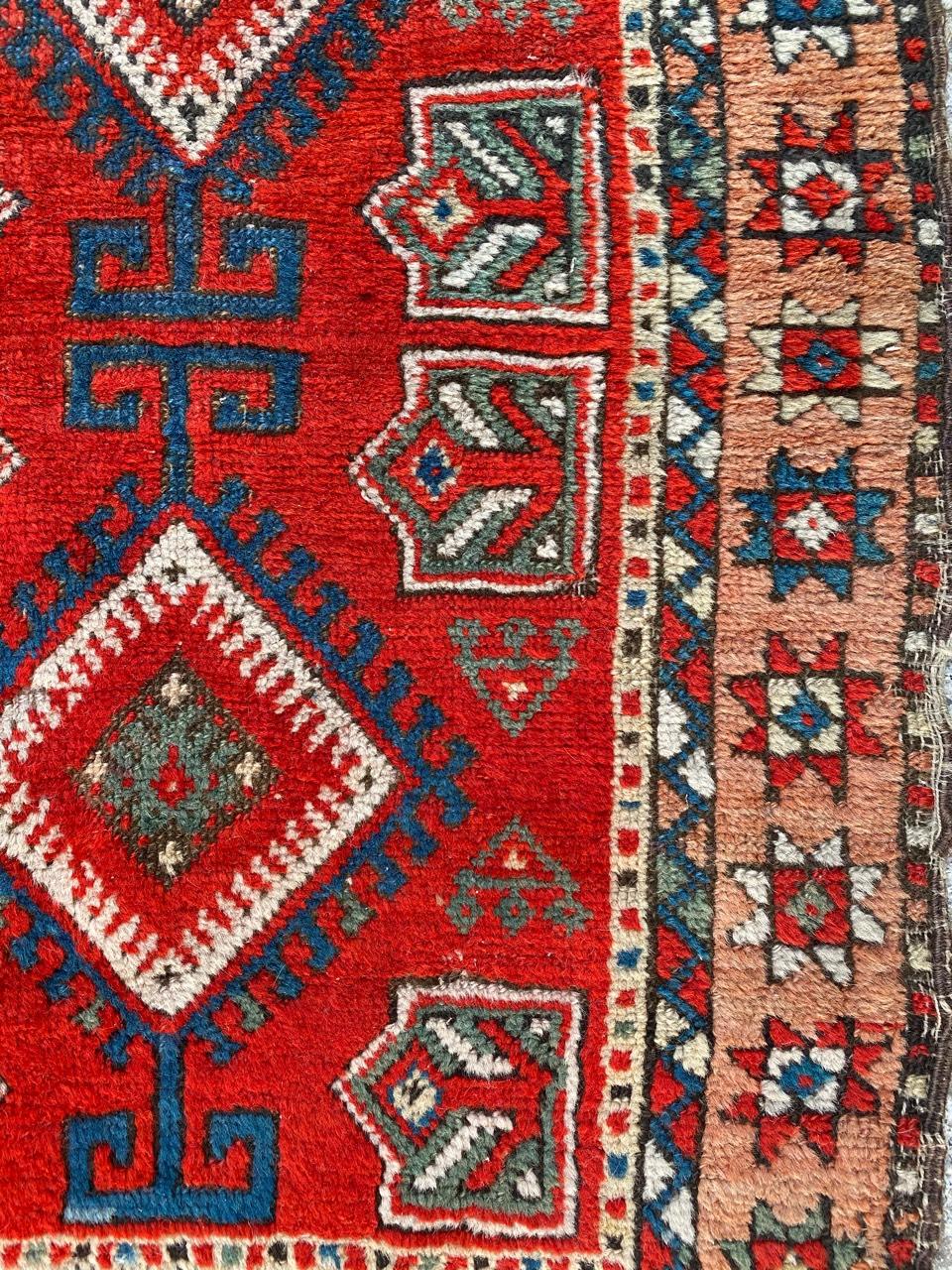 Petit tapis turc ancien Yastik État moyen - En vente à Saint Ouen, FR