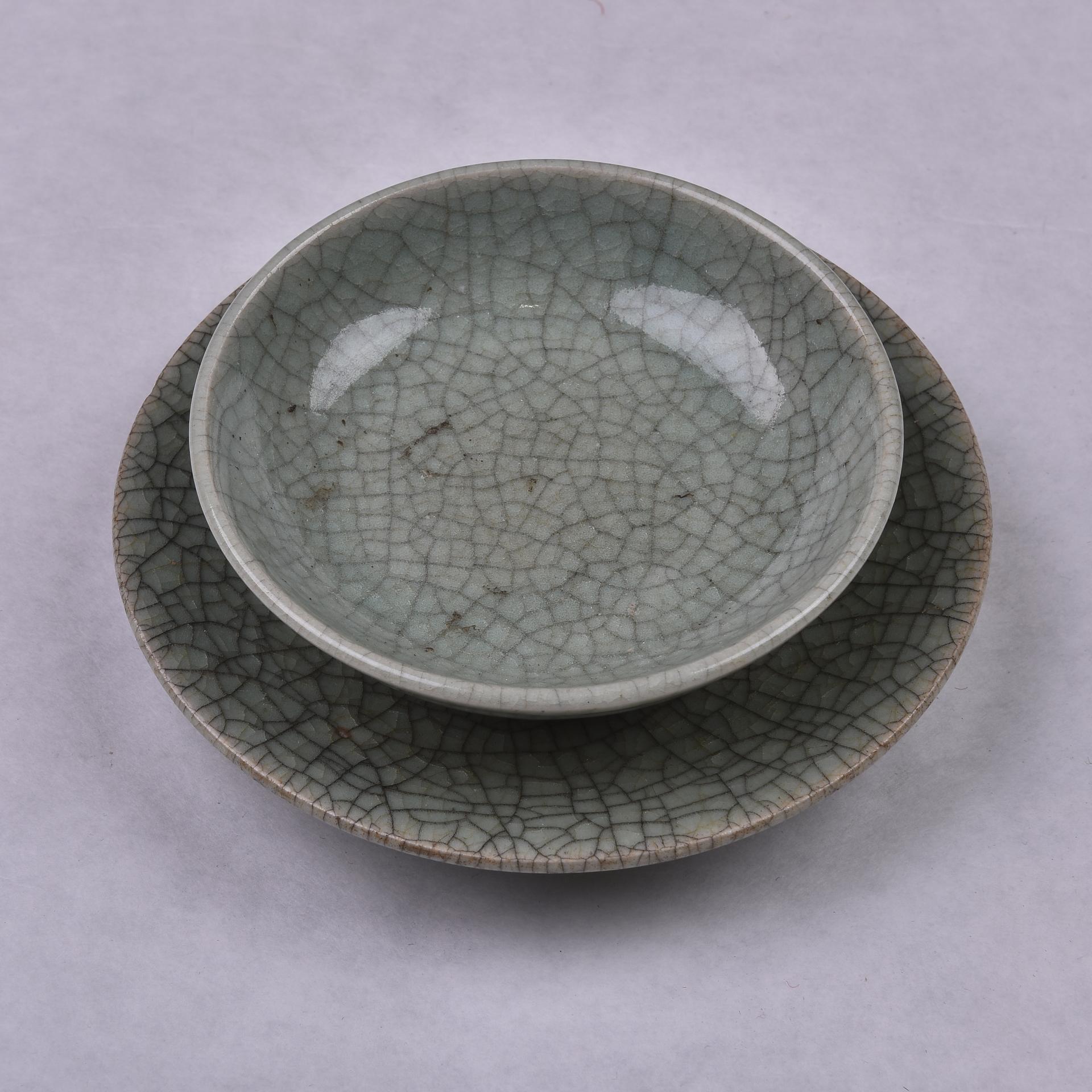 Little Chinese Celadon Ming  Plates In Excellent Condition For Sale In Alessandria, Piemonte