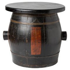 Little Coffee Table with Chinese Barrel