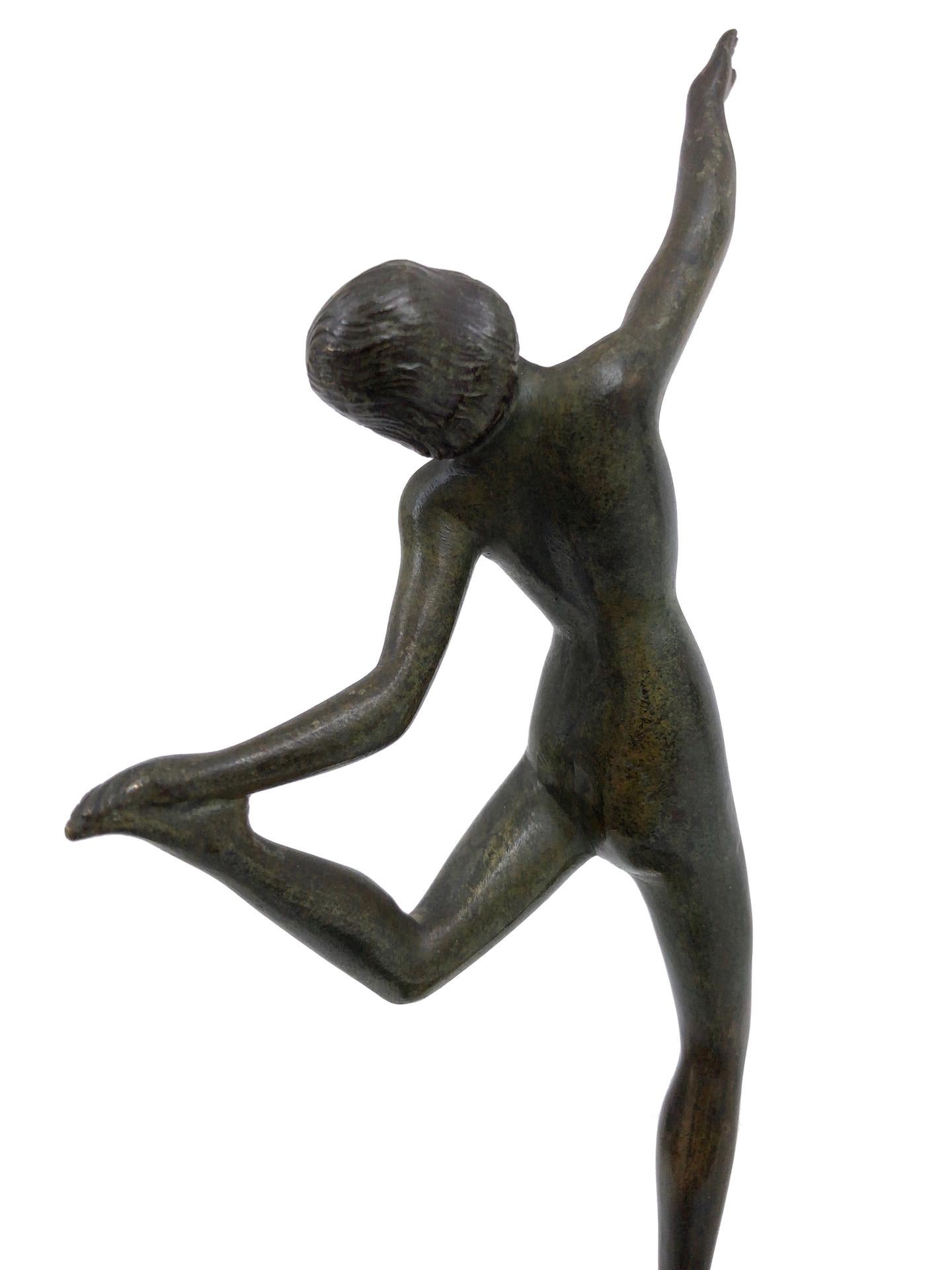 Little Dancing Bronze Sculpture, Art Deco, France, 1930s In Fair Condition In Ulm, DE