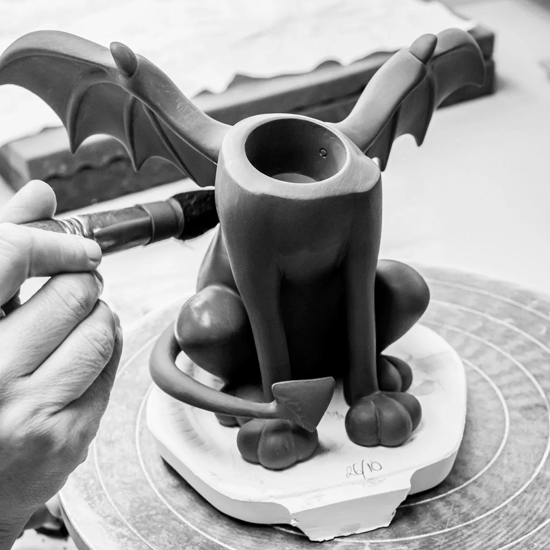 Escultura Gato Diablillo, diseñada por Javier Calleja y Lladro. Porcelana en venta