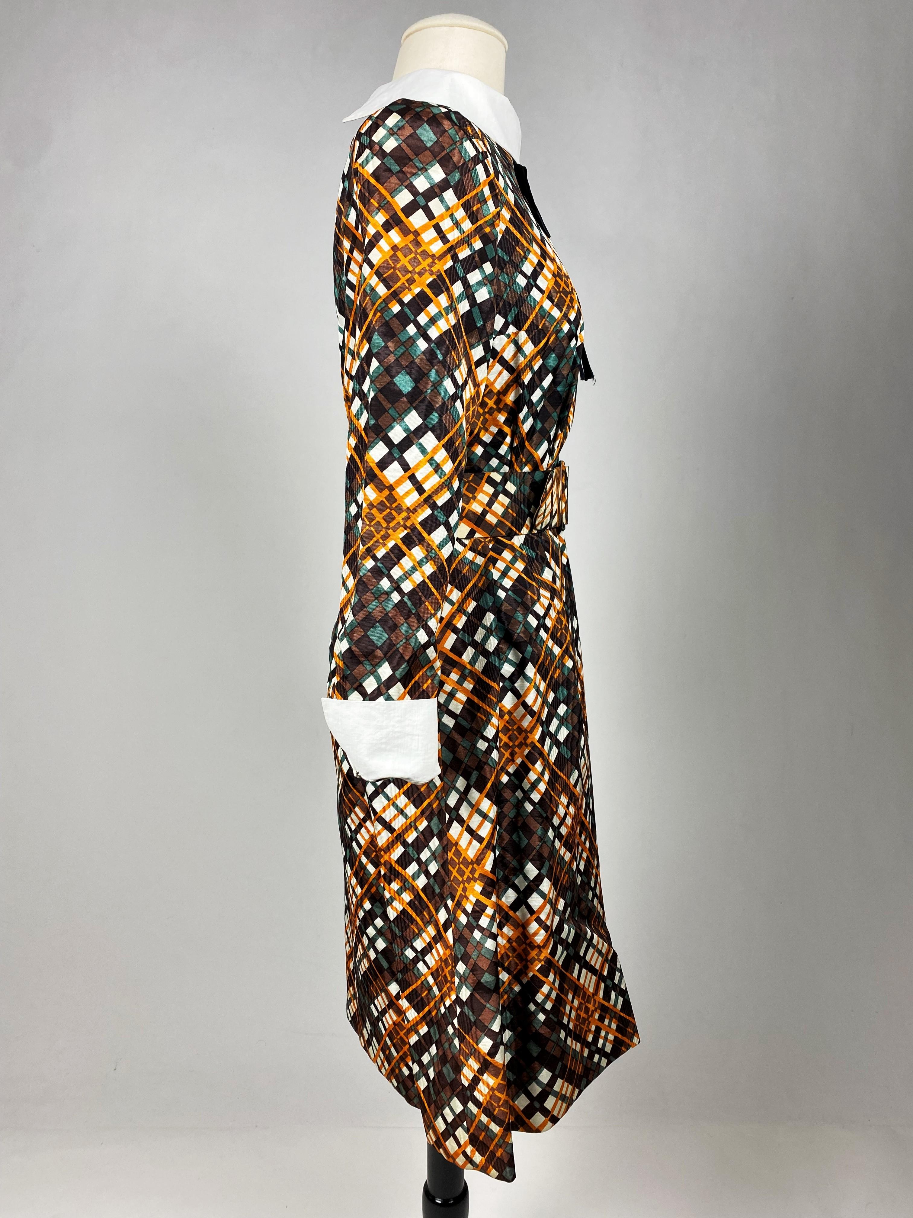 Little dress by Michel Goma for Jean Patou in checked silk moire Circa 1965 3