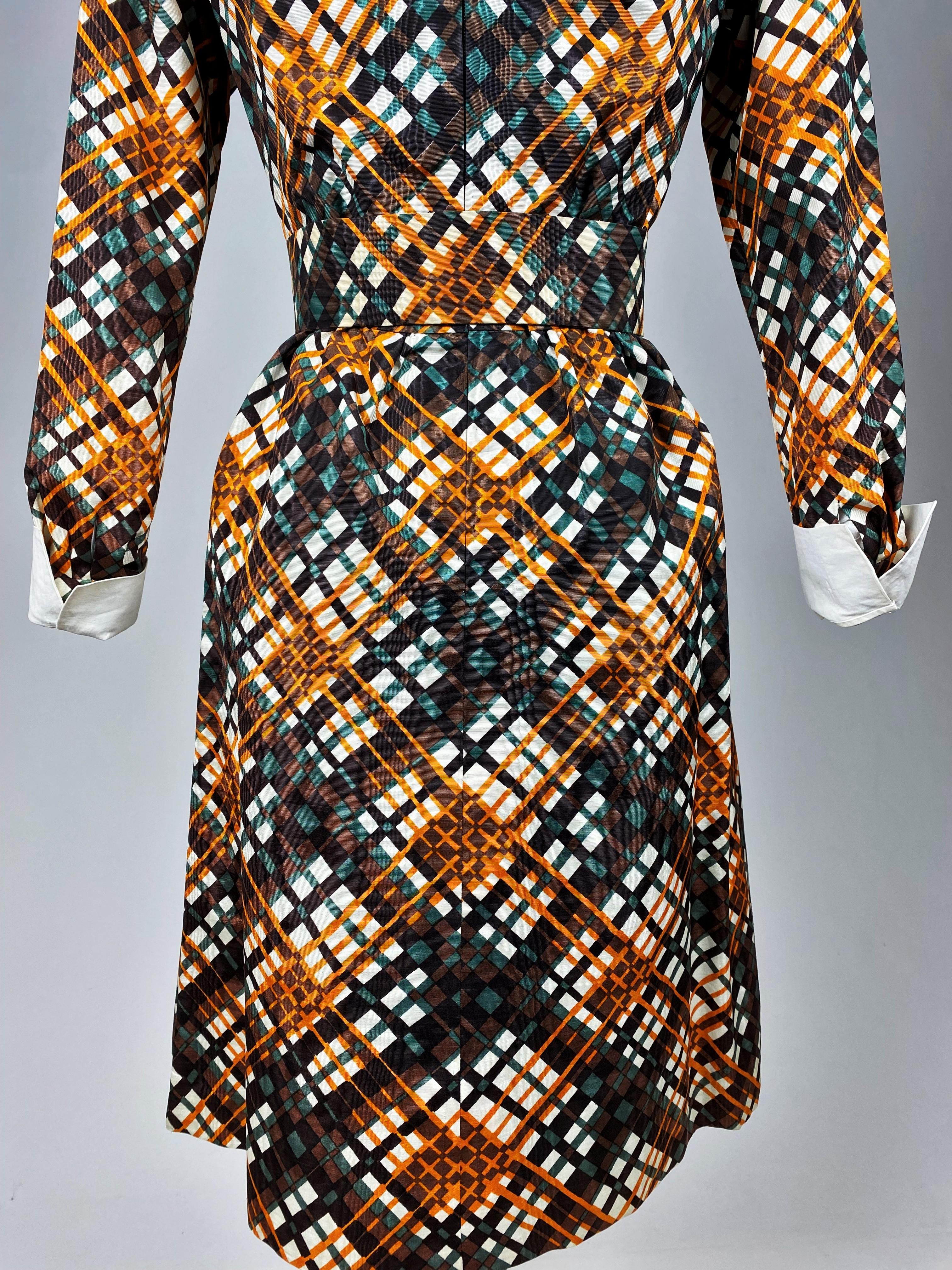 Little dress by Michel Goma for Jean Patou in checked silk moire Circa 1965 6