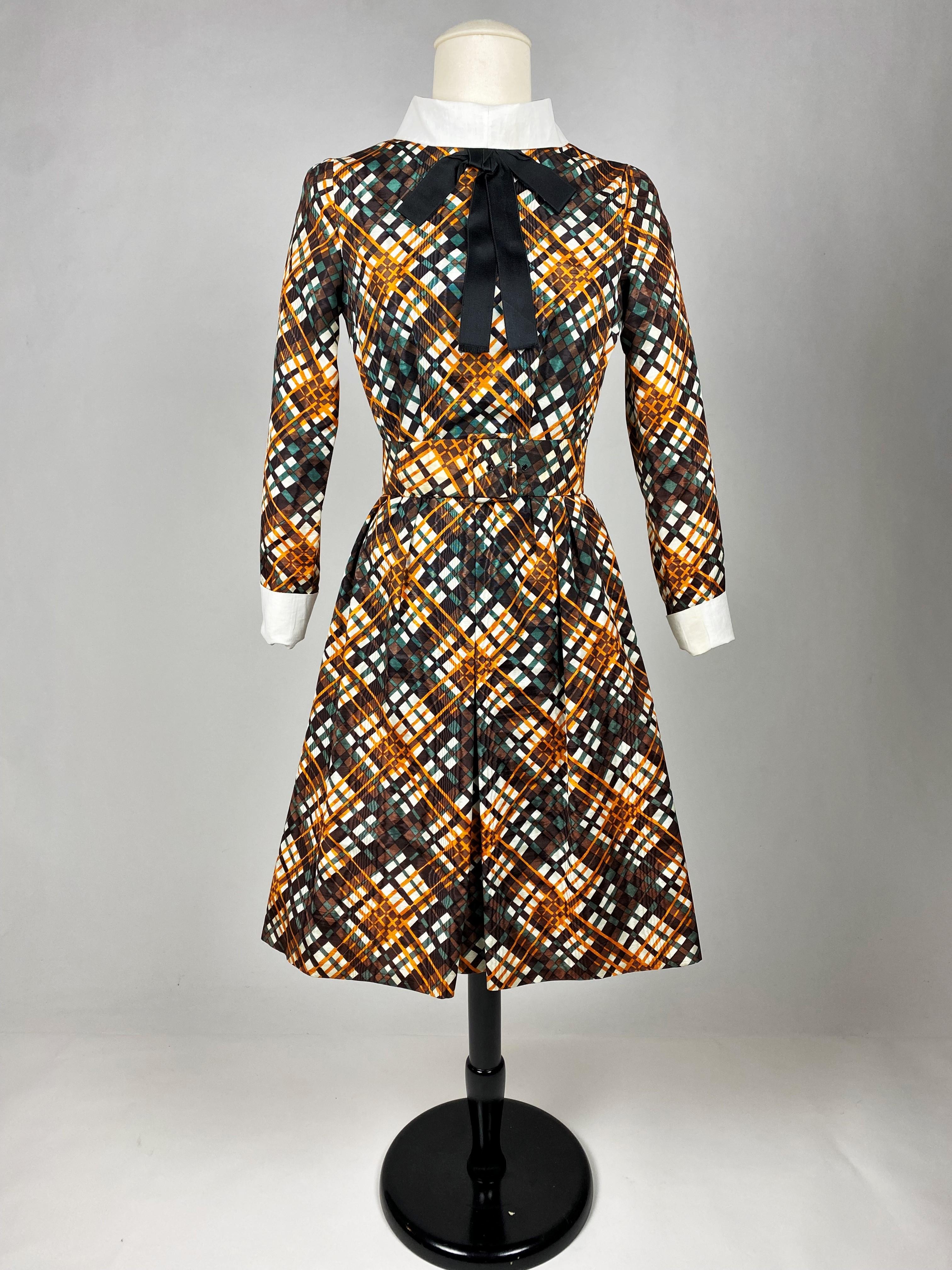 Little dress by Michel Goma for Jean Patou in checked silk moire Circa 1965 In Excellent Condition In Toulon, FR