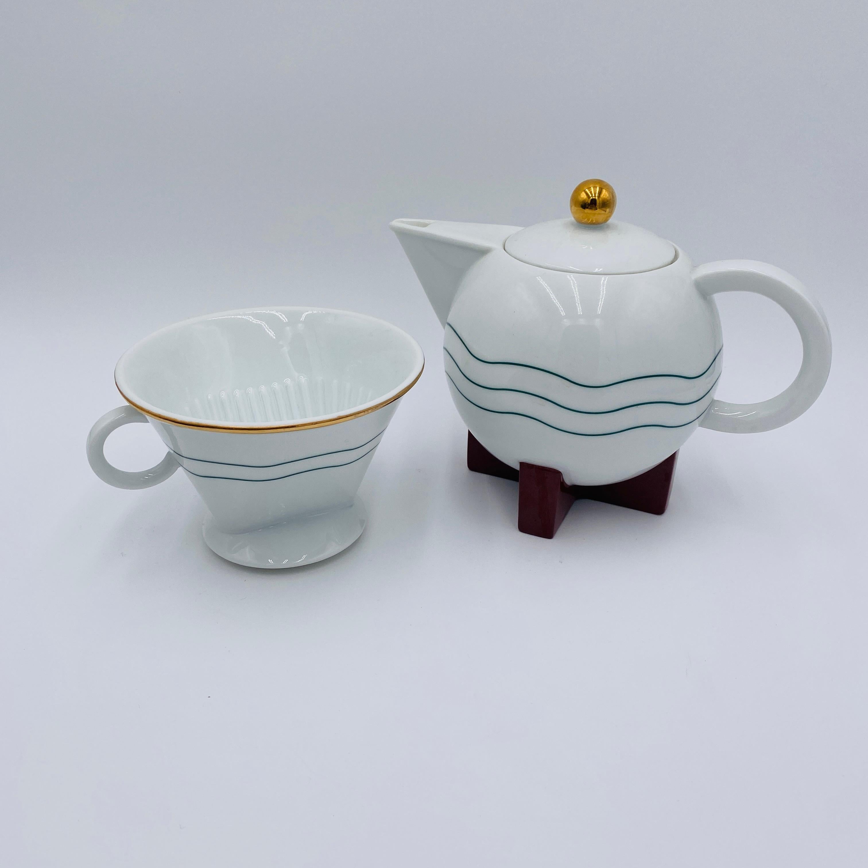 Little Dripper Ceramic Coffee Pot by Michael Graves for Swid Powell For Sale 10