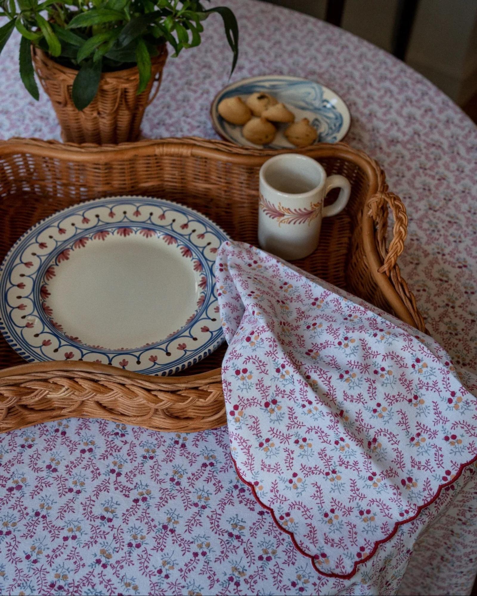 Little Flower Napkins (Set of 4) In New Condition For Sale In London, GB