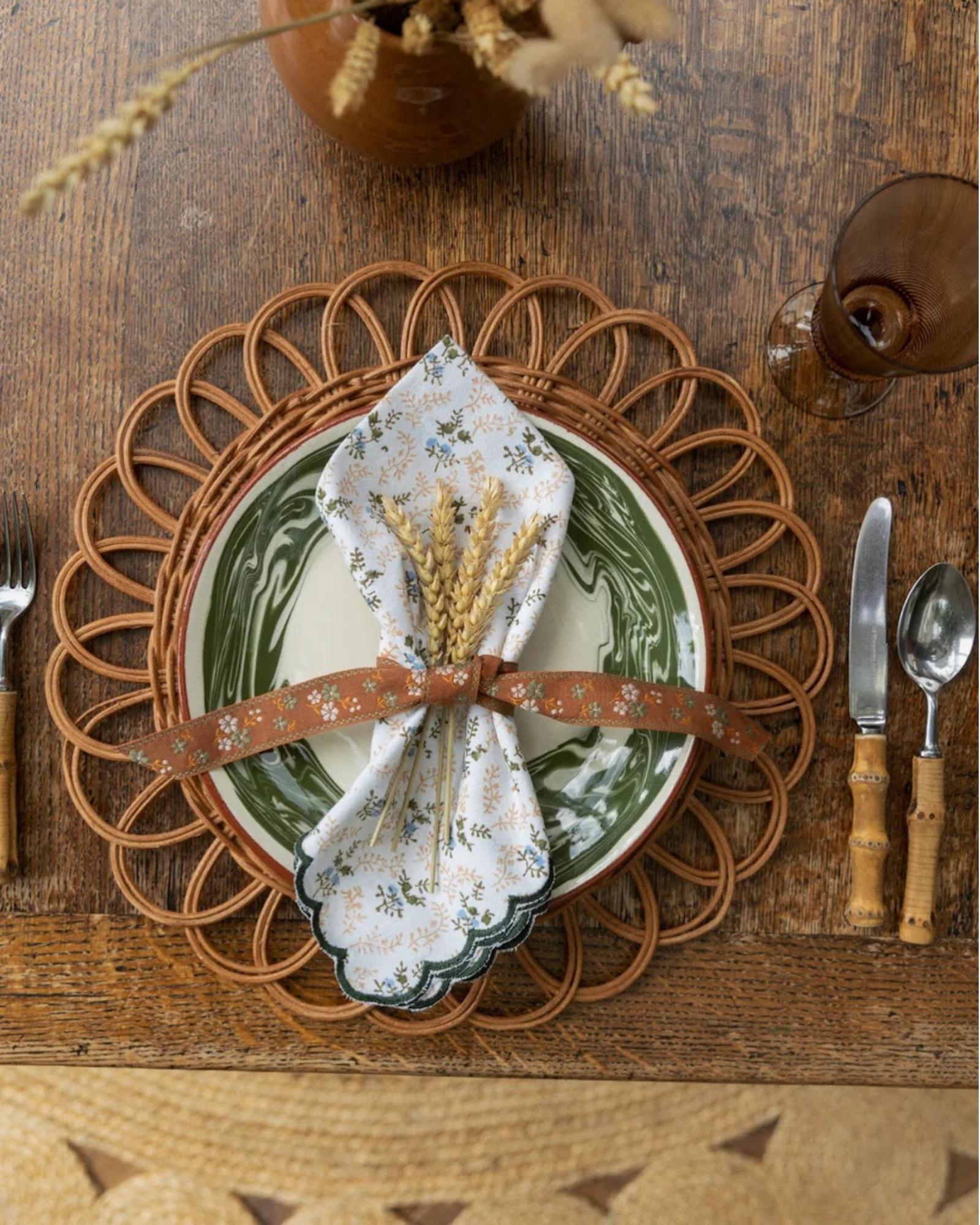 Cotton Little Flower Napkins (Set of 4) For Sale