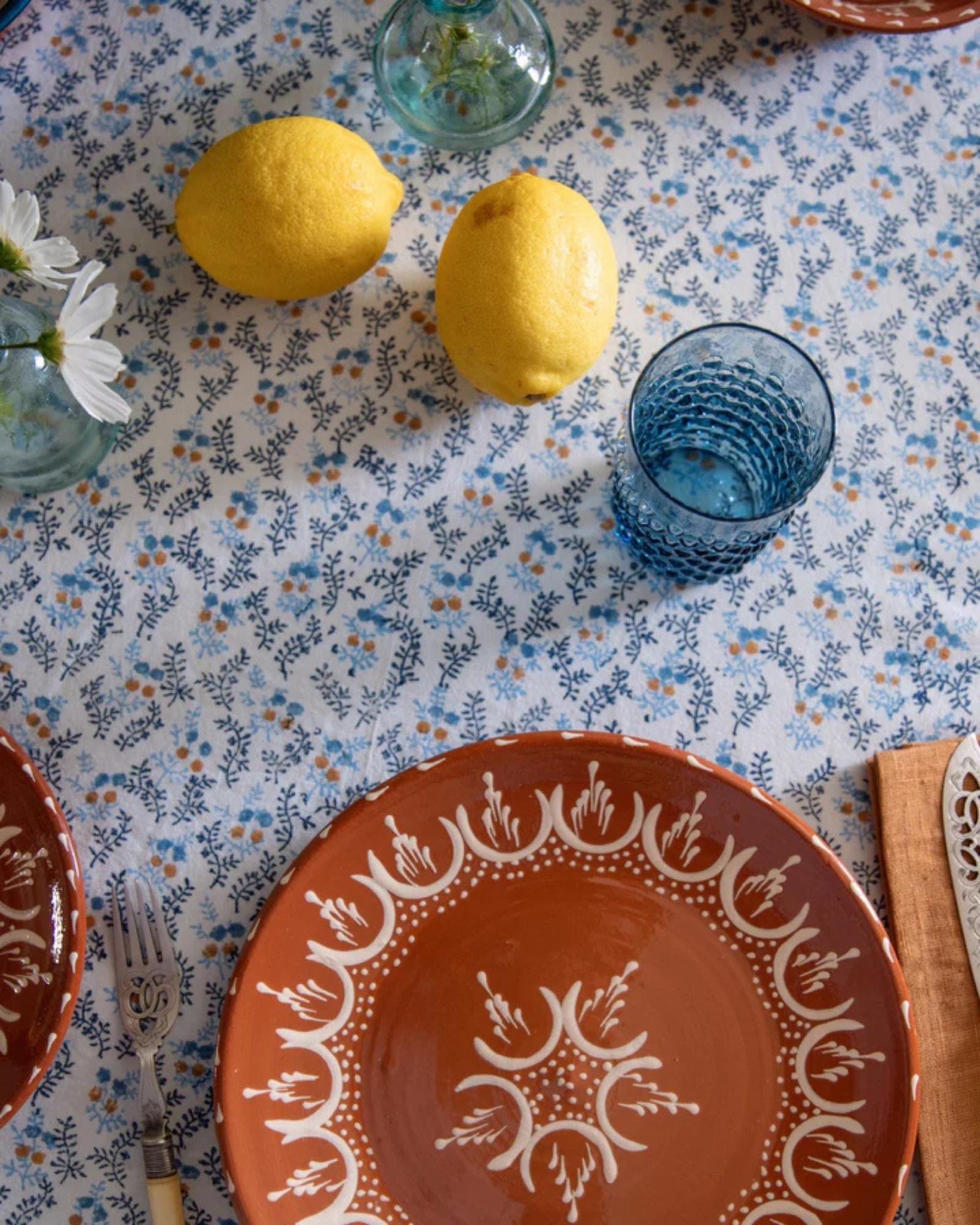 Little Flower Tablecloth - Round In New Condition For Sale In London, GB
