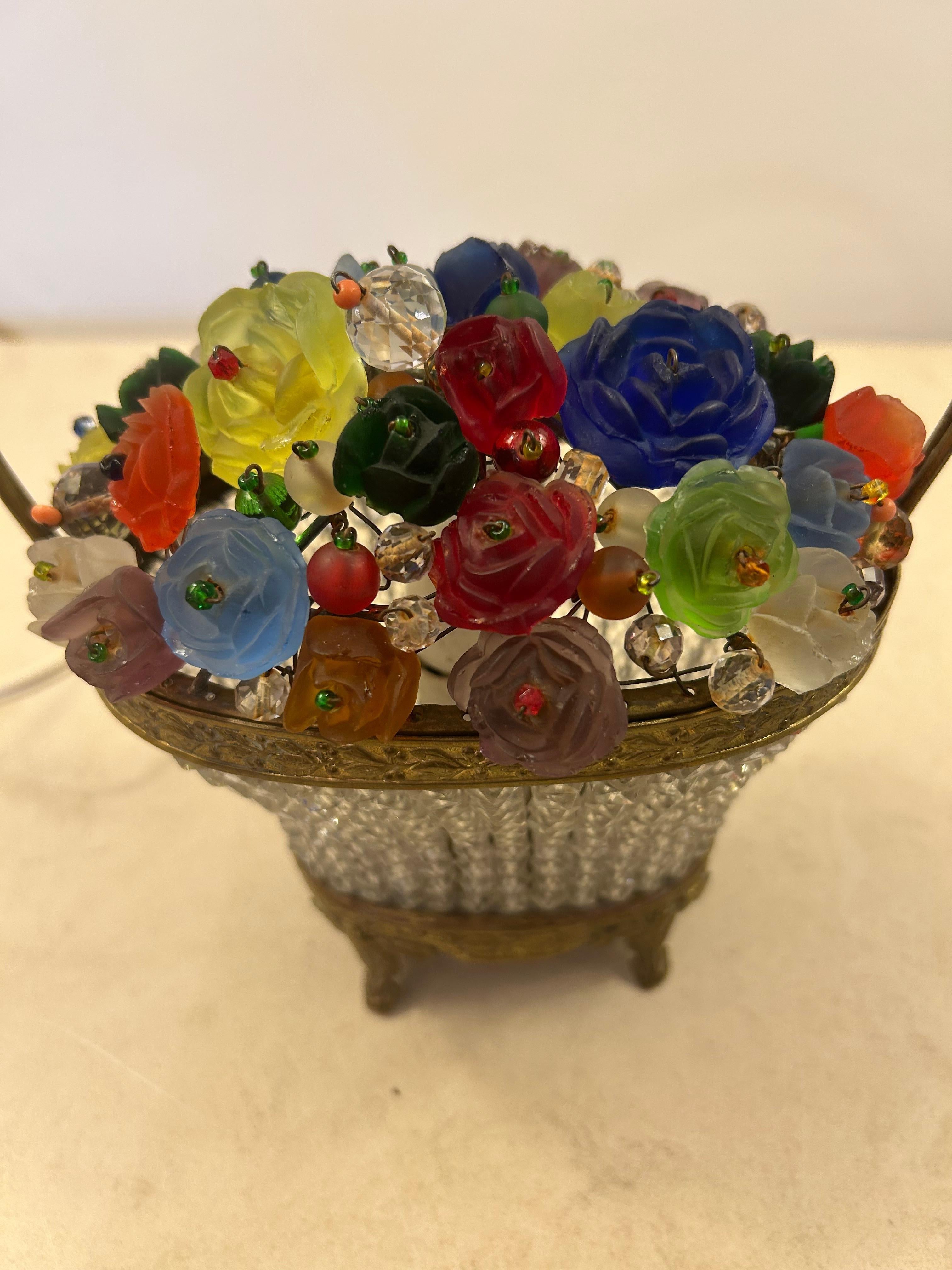 Verre Petite lampe de mariée tchèque en perles avec fleurs en vente