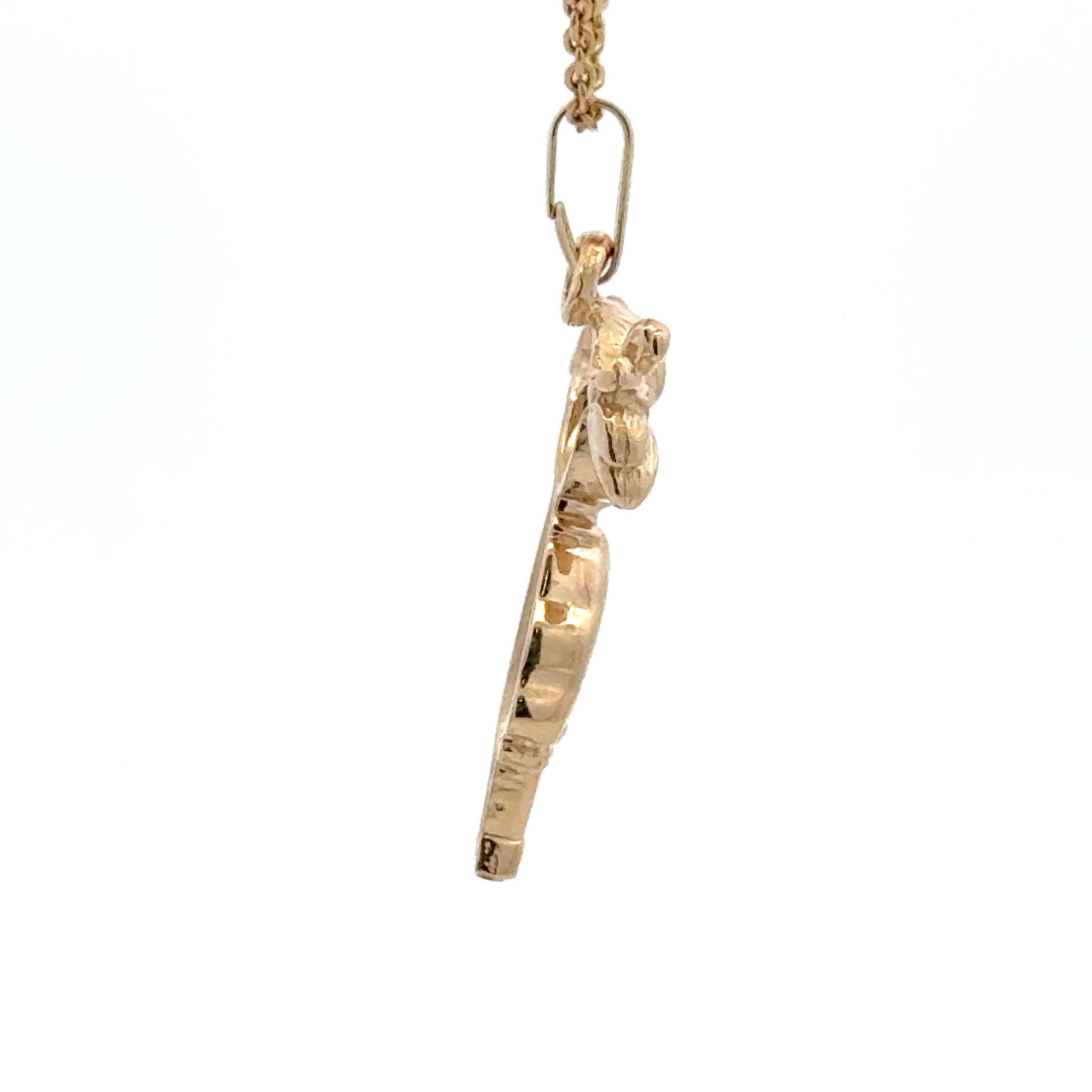 Taille ronde Collier pendentif diamant petite fille 0.15 carats or jaune 14 carats 4.4 grammes en vente