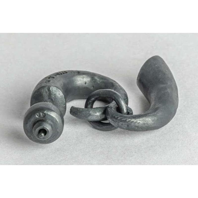 Little Horn Pendant Earring (KA) For Sale 1