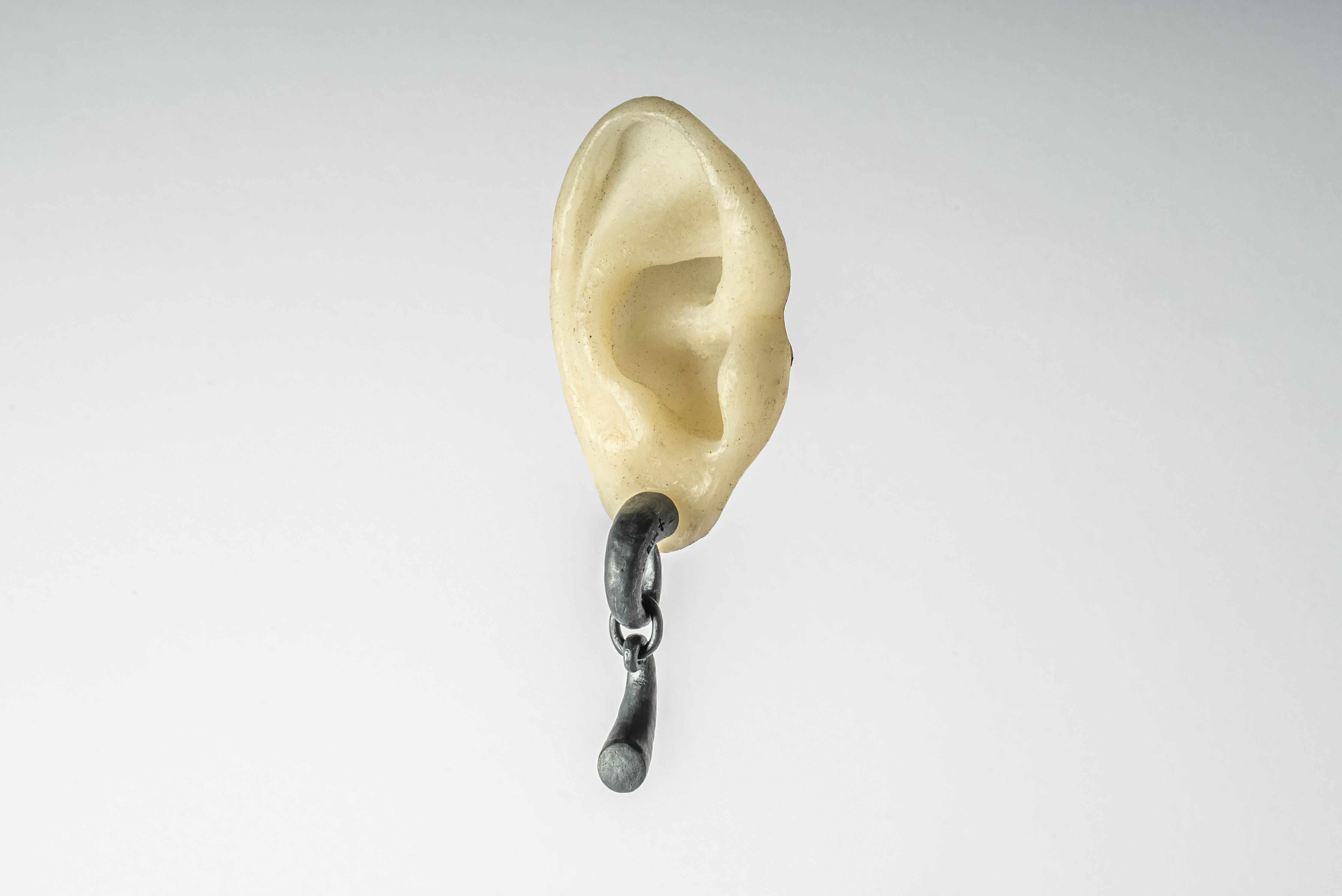 Little Horn Pendant Earring (KA) For Sale 2