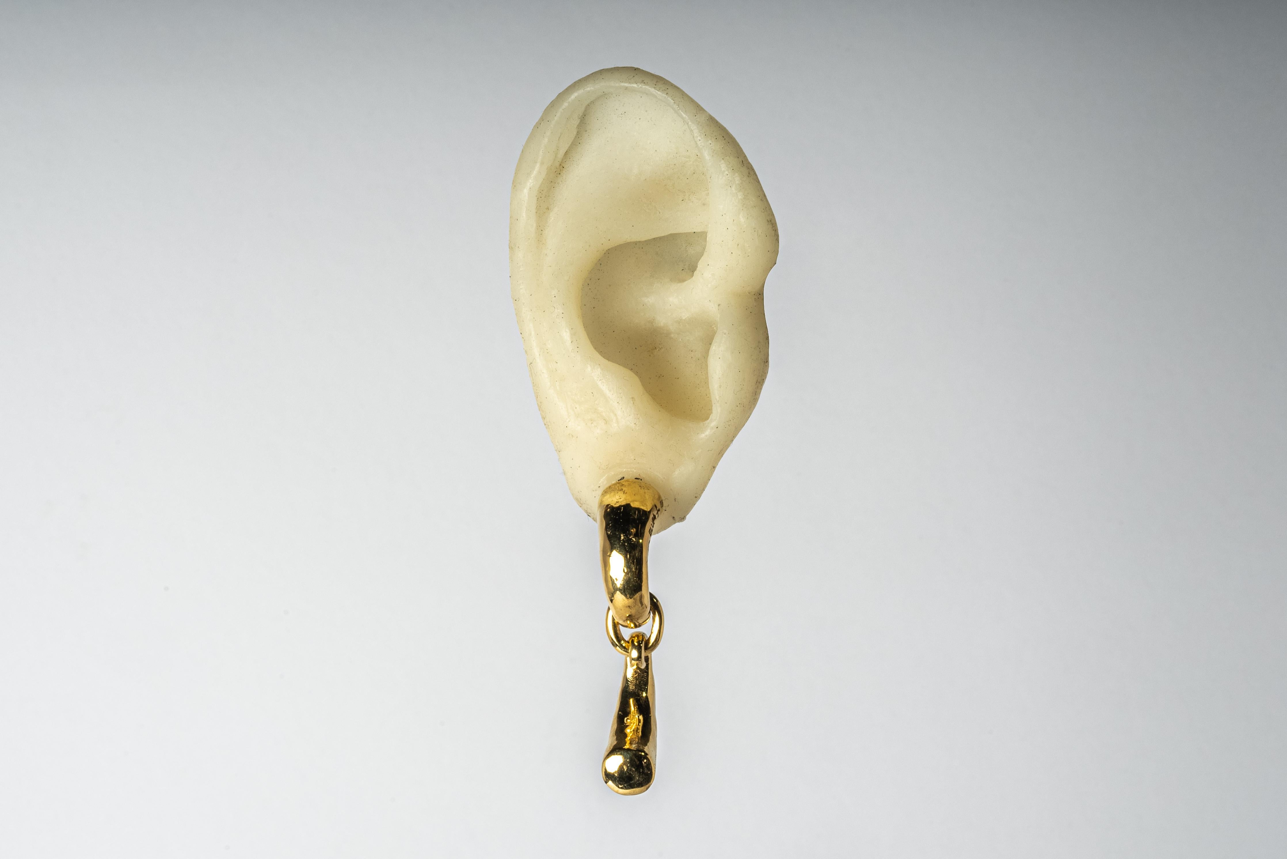 Little Horn Pendant Earring (YGA) For Sale 2