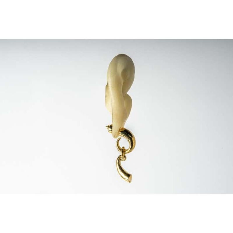 Little Horn Pendant Earring (YGA) For Sale 3