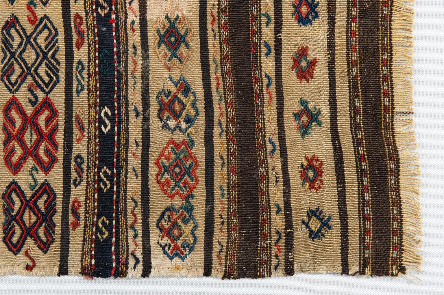 Tissé à la main Petit Kilim Kurdestan Antique en vente