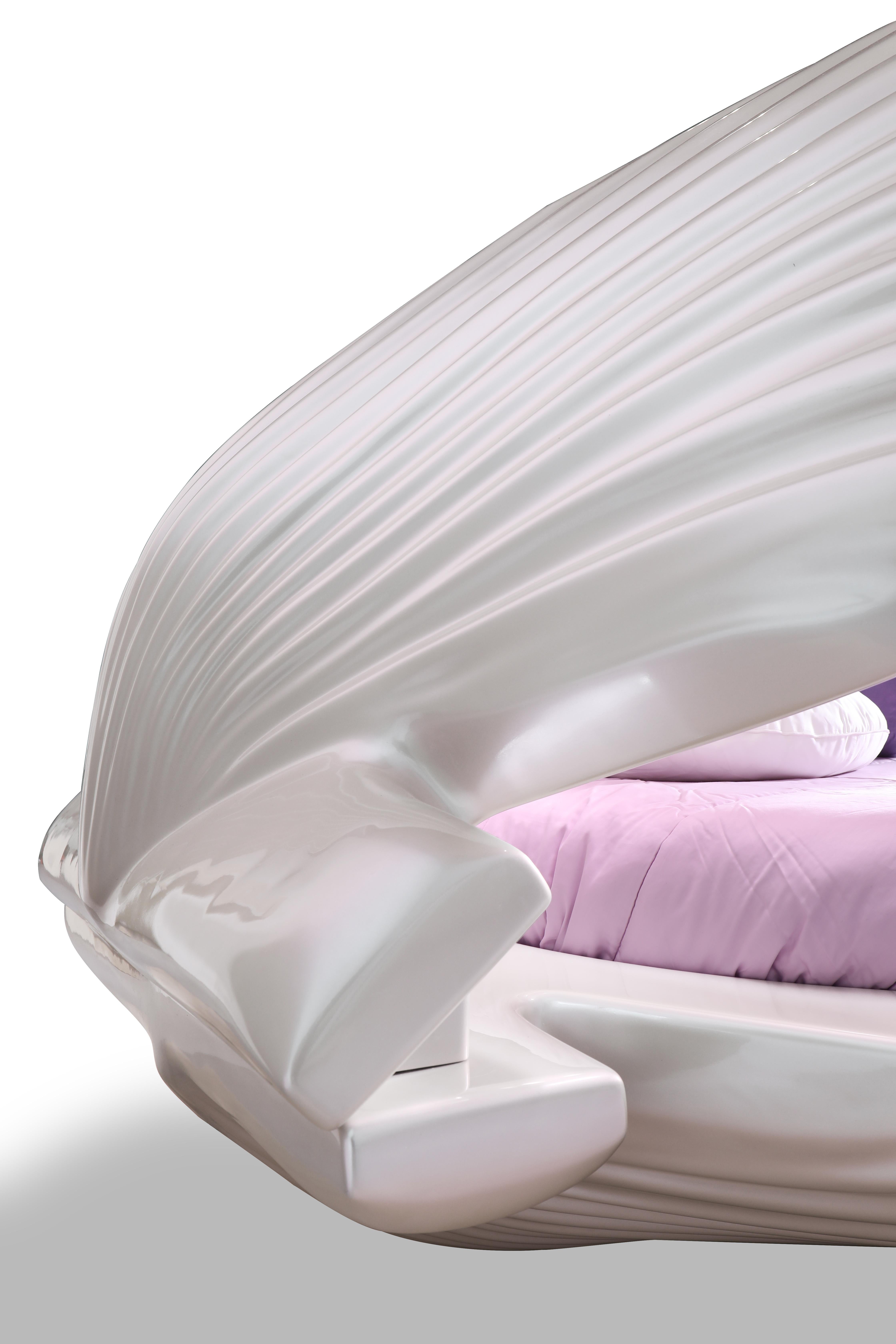 Kleines Meerjungfrauen-Kinderbett in Elfenbein mit Muschelbezug von Circu Magical Furniture (Glasfaser) im Angebot