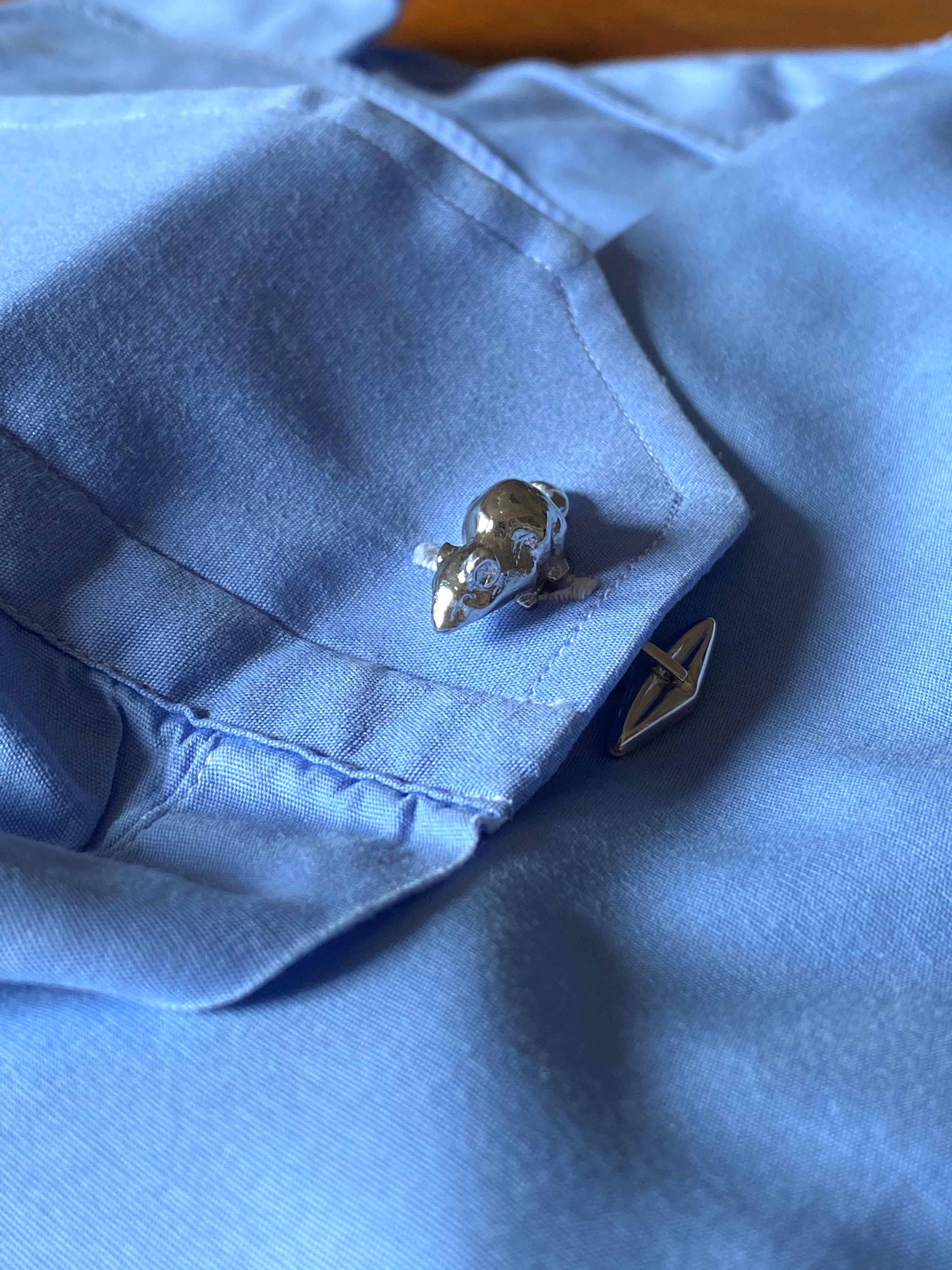 Little Mouse Solid Silver Sterling Gold Plated Handcrafted Unisex Cufflinks 
This piece is entirely manufactured, in an artisanal way, in Rome, Italy and every step of the process is carefully executed. 
Details: Little Mouse Gold Plated Solid